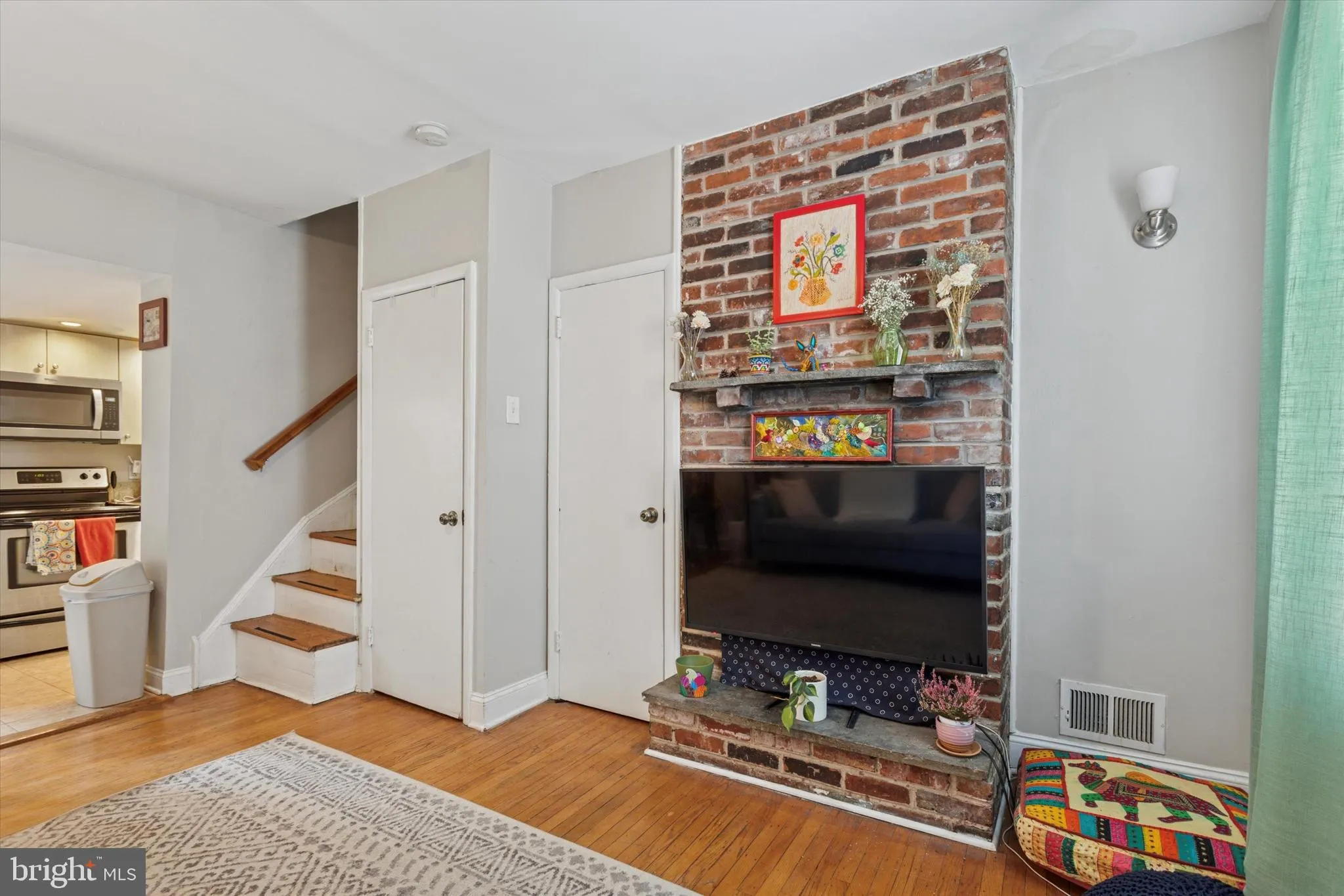 Philadelphia, Pennsylvania 19146, United States, 2 Bedrooms Bedrooms, ,1 BathroomBathrooms,Residential,Active,111262