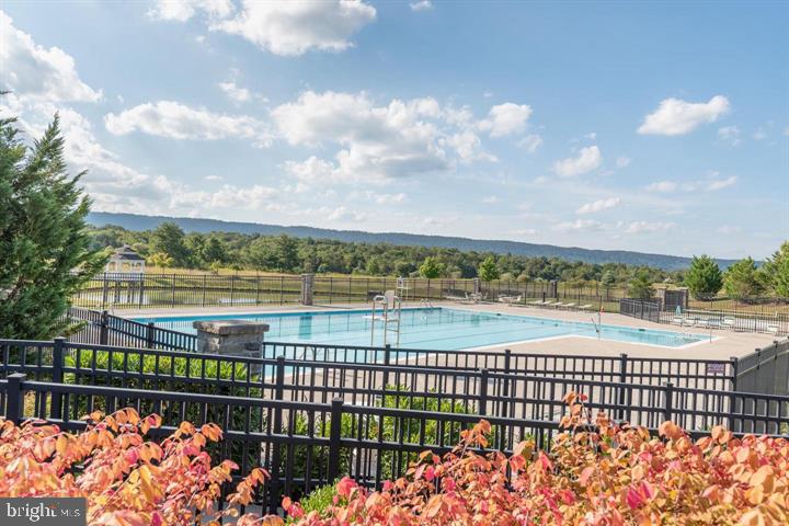 MARTINSBURG STATION - Residential