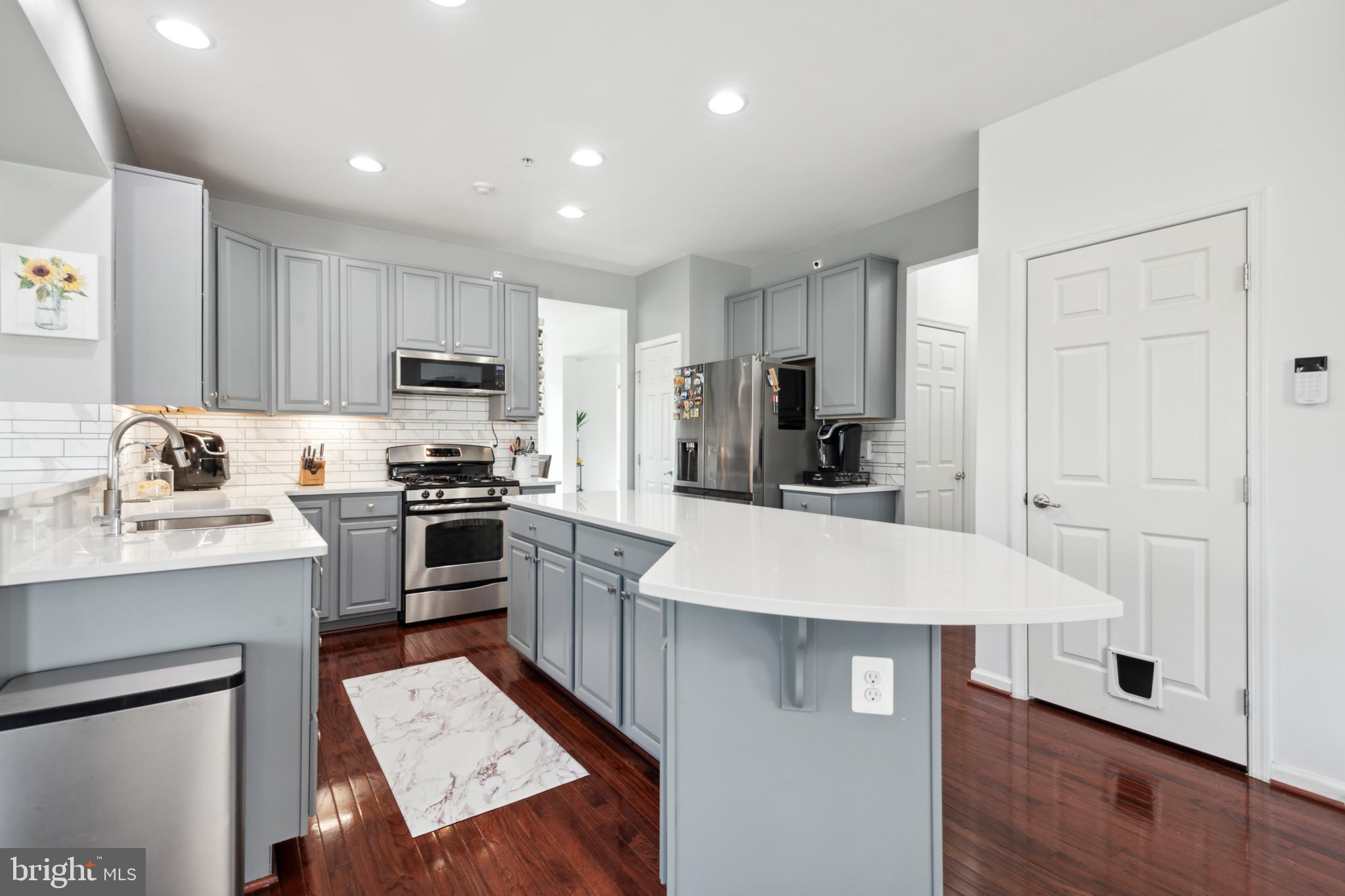 LINDEN GROVE - Residential