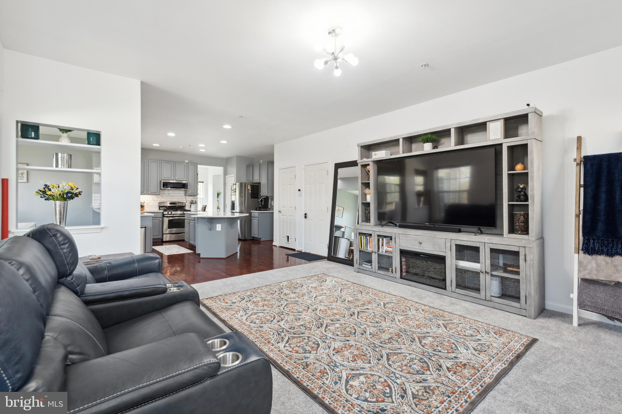 LINDEN GROVE - Residential