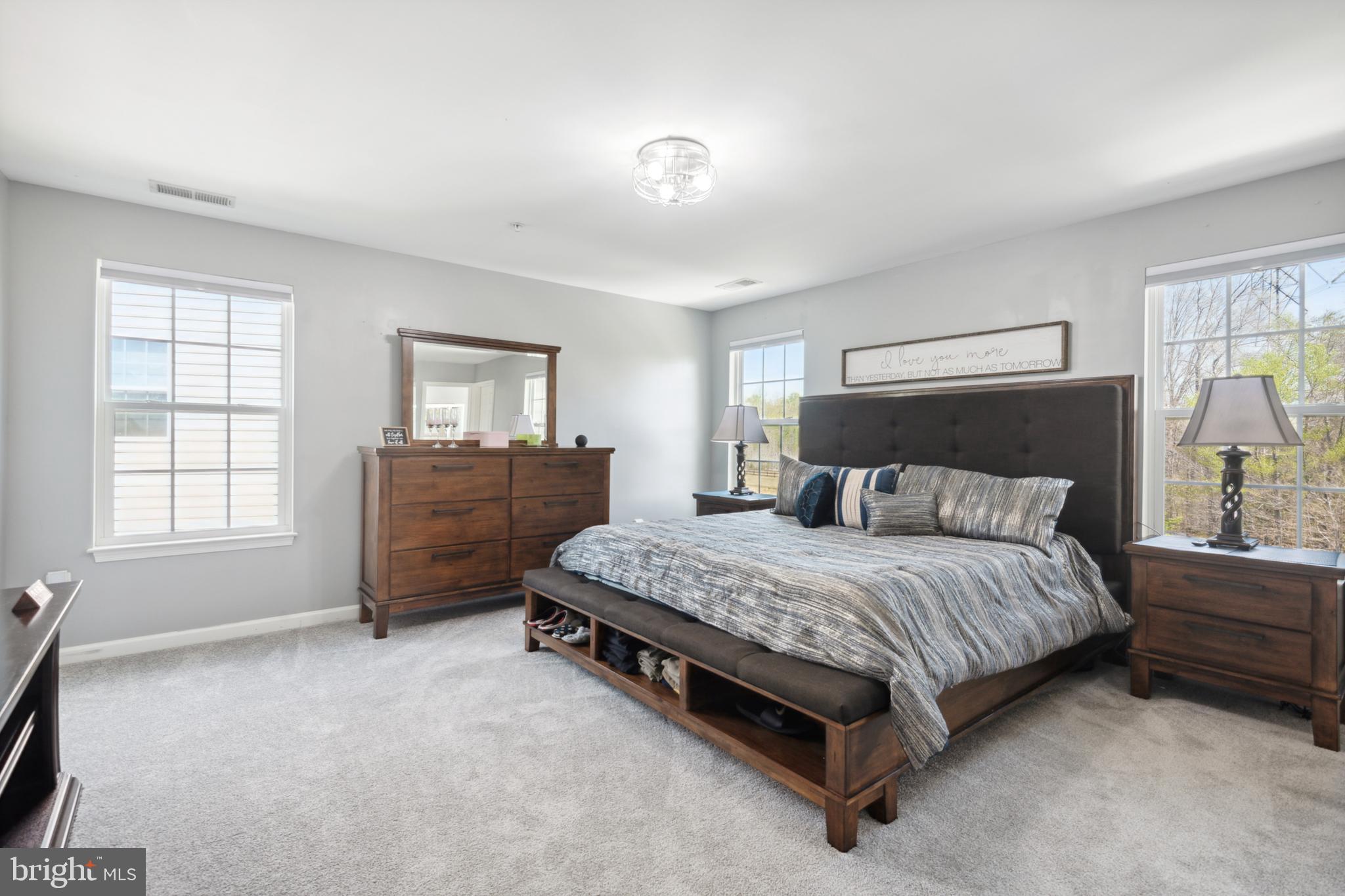 LINDEN GROVE - Residential