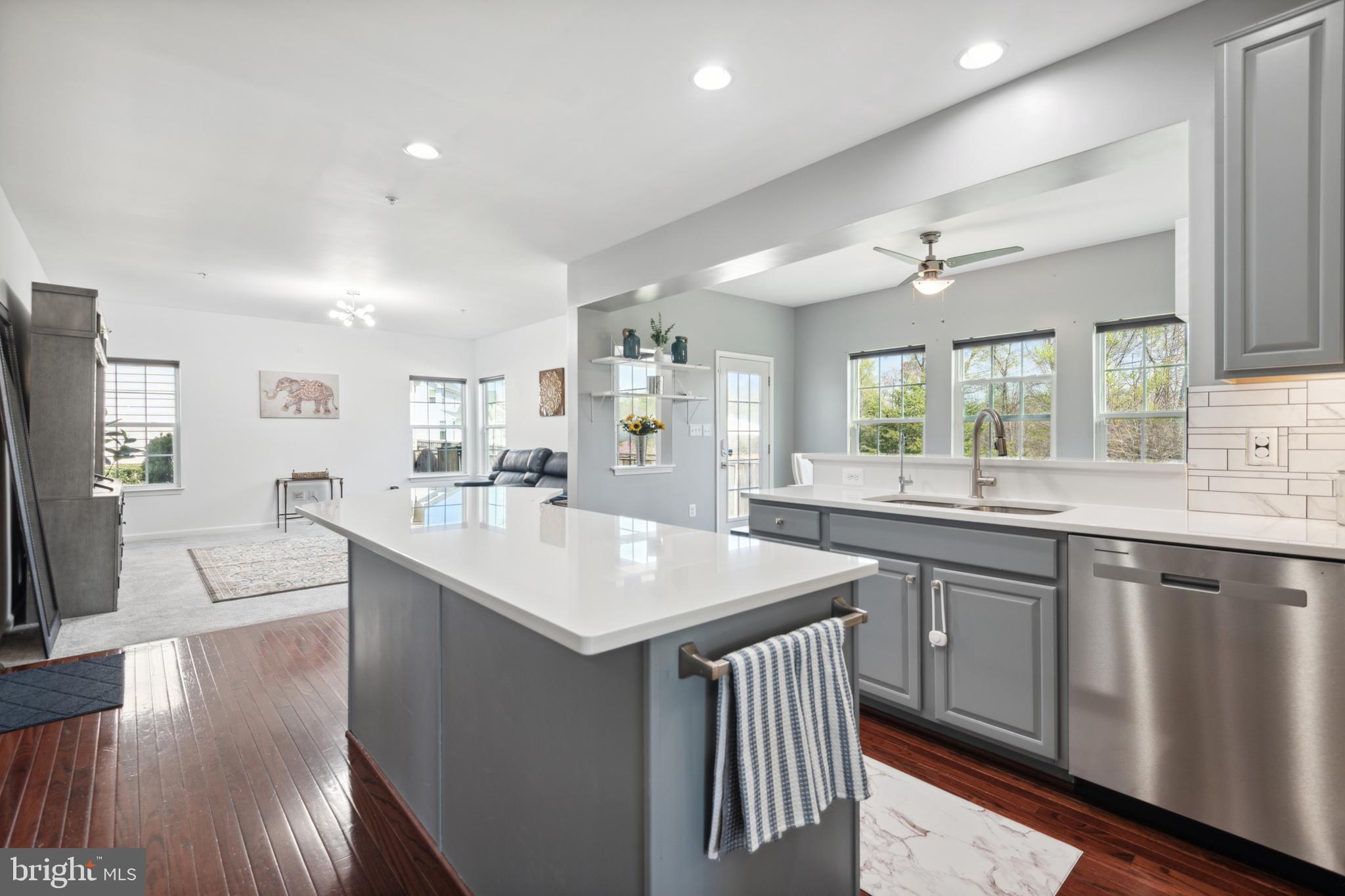 LINDEN GROVE - Residential