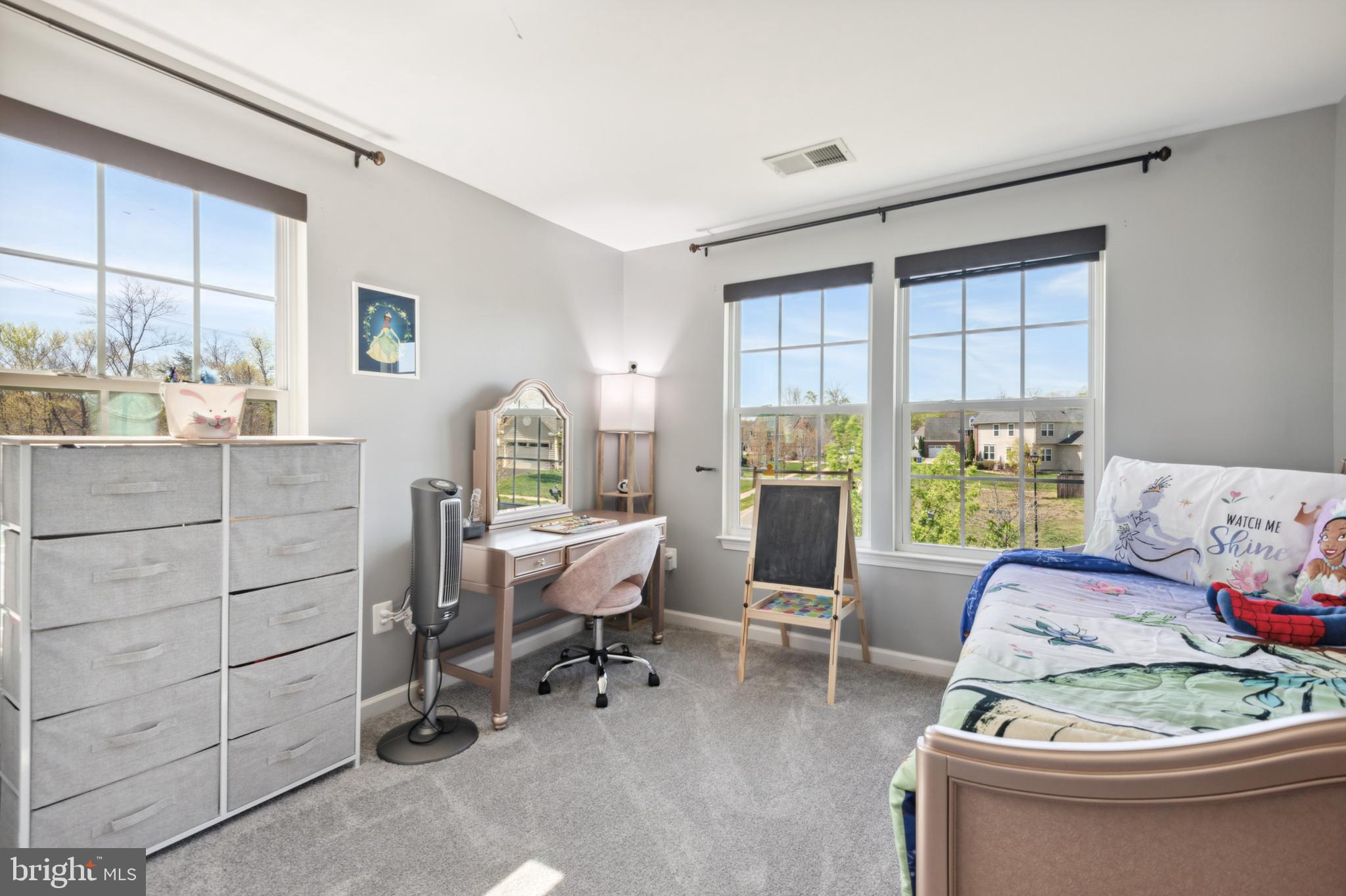 LINDEN GROVE - Residential