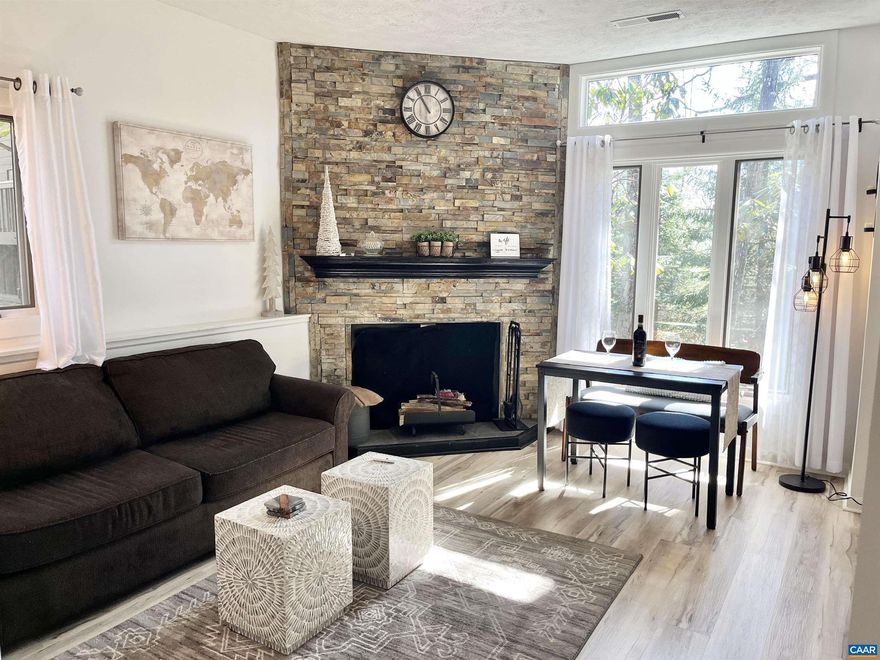 This beautifully updated condo is a dream retreat for outdoor lovers, perfectly situated near the ski slopes and Mountain Inn. Thoughtfully renovated, it blends modern comfort with mountain charm. After a day of adventure, grab a pizza from Fire and Frost and unwind while taking in the fresh mountain air.