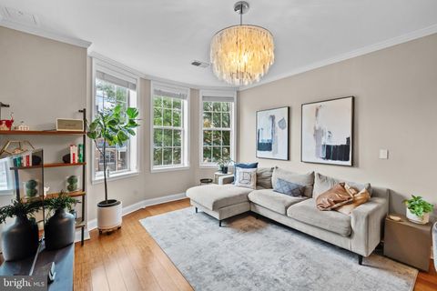 Condo For Sale - 400 Cameron Station Boulevard #130<br/> ALEXANDRIA, VA 22304