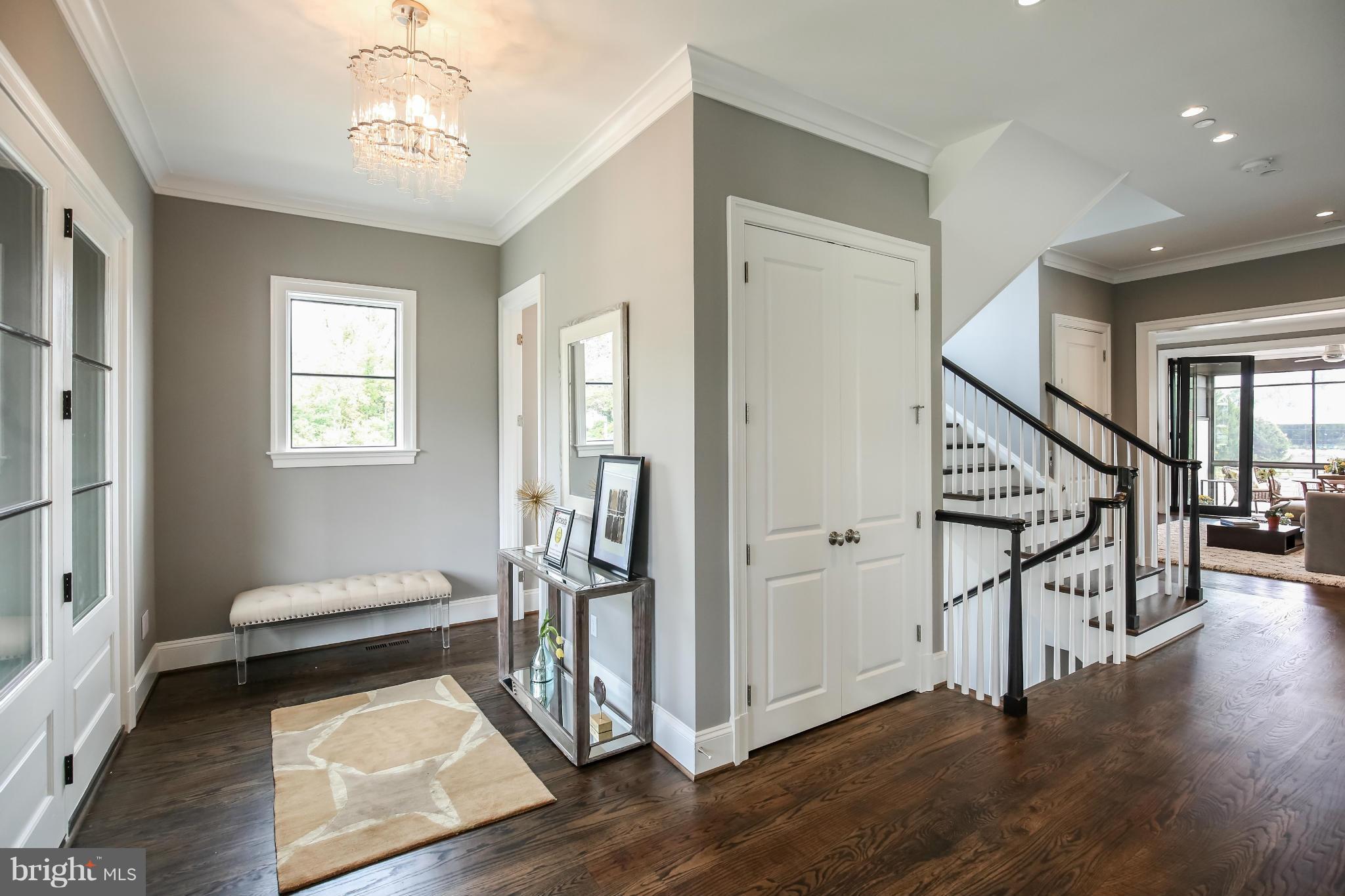 GROSVENOR HEIGHTS - Residential