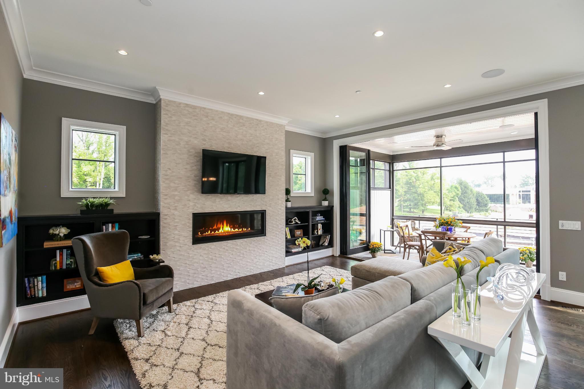 GROSVENOR HEIGHTS - Residential