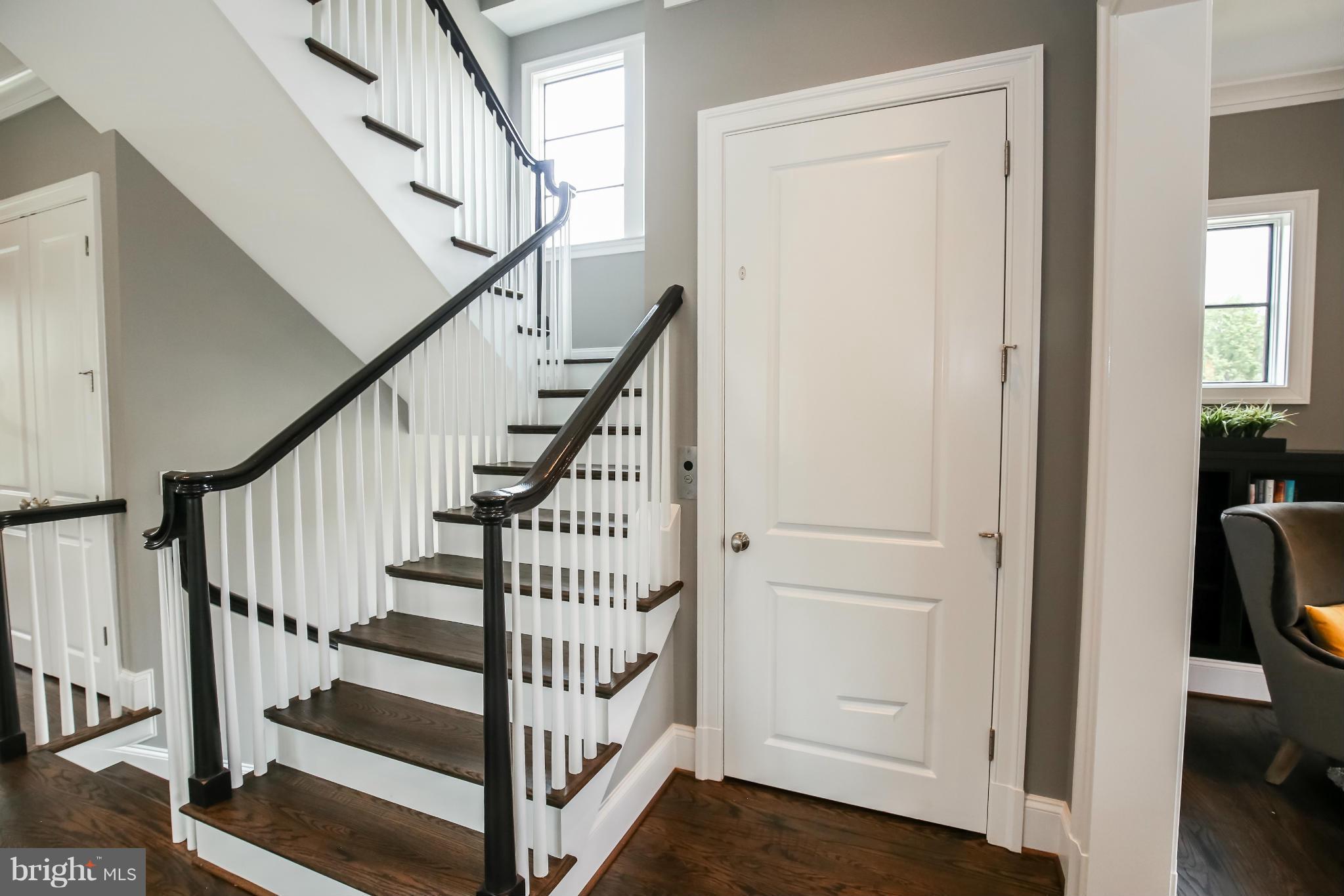 GROSVENOR HEIGHTS - Residential