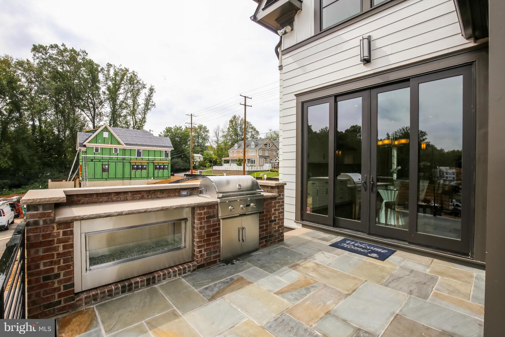 GROSVENOR HEIGHTS - Residential