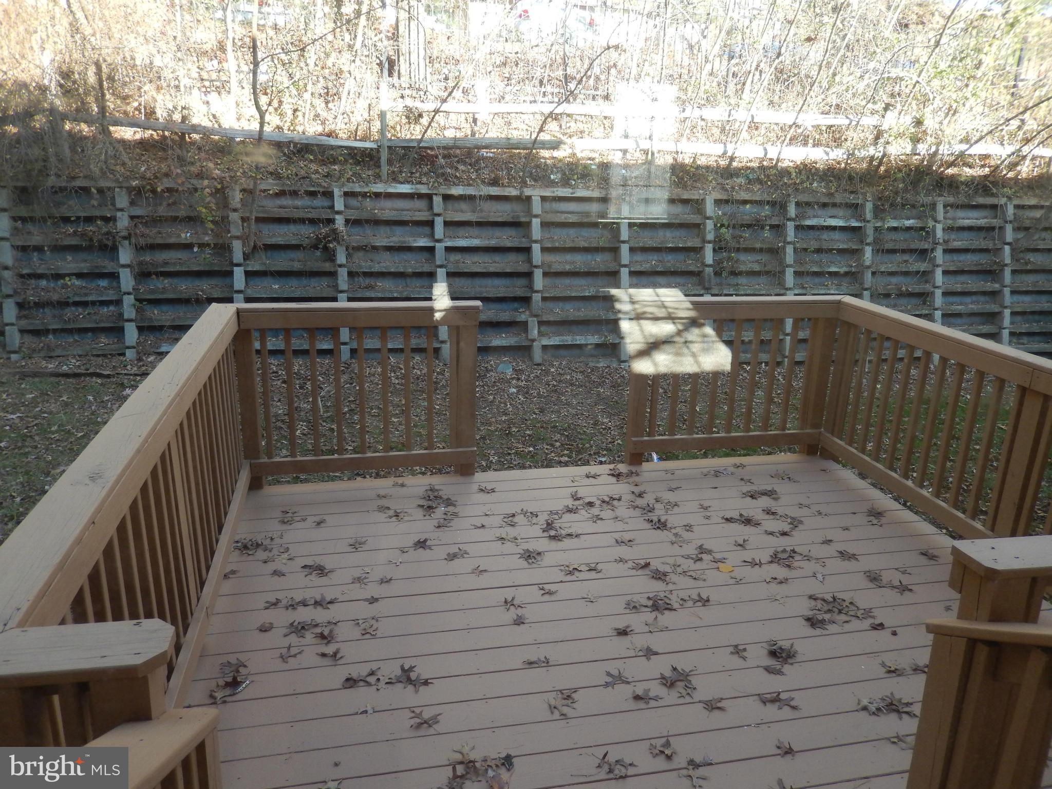 COURTLAND MANOR - Residential Lease