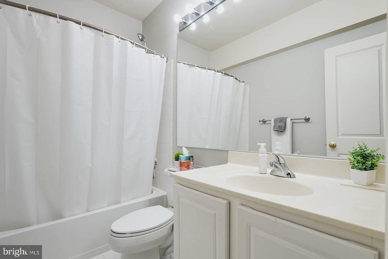 PARKSIDE ESTATES - Residential