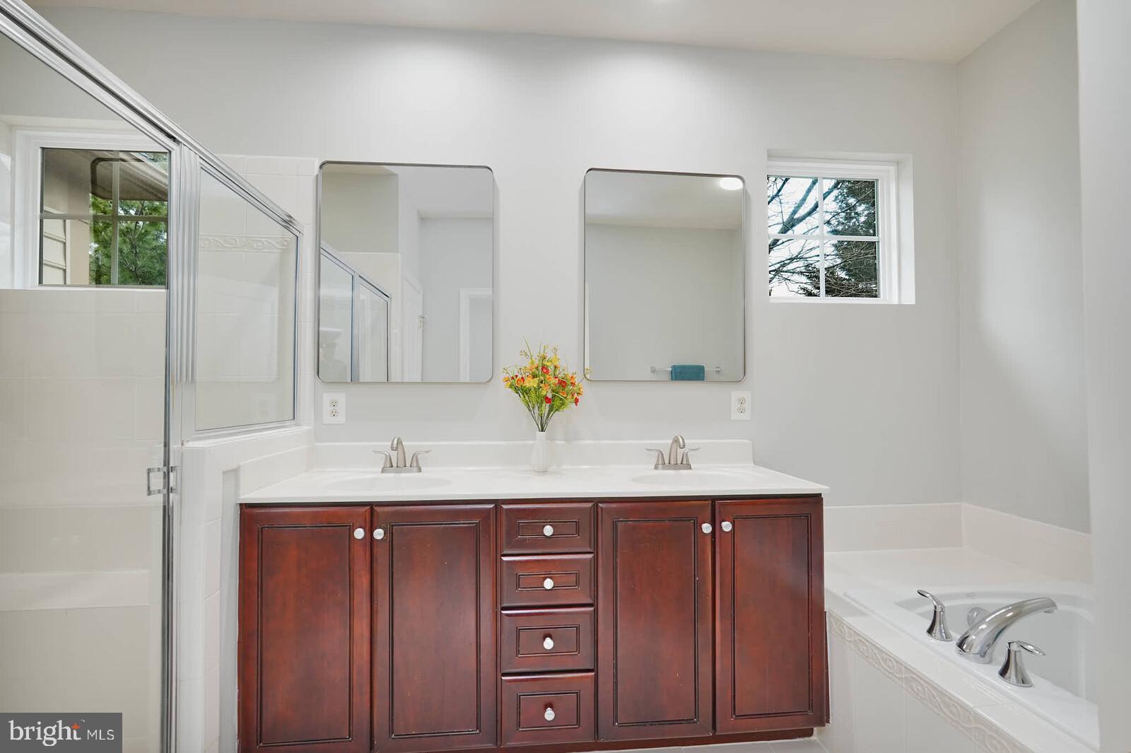 PARKSIDE ESTATES - Residential