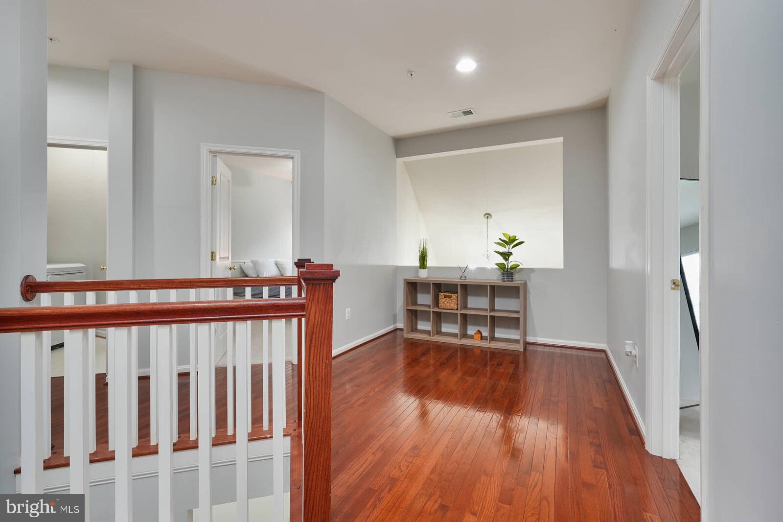 PARKSIDE ESTATES - Residential