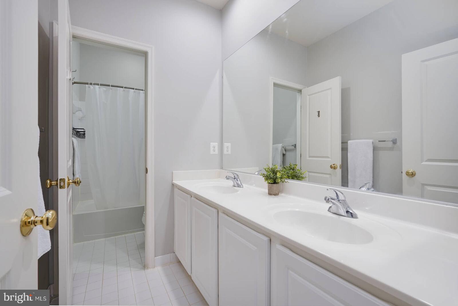 PARKSIDE ESTATES - Residential