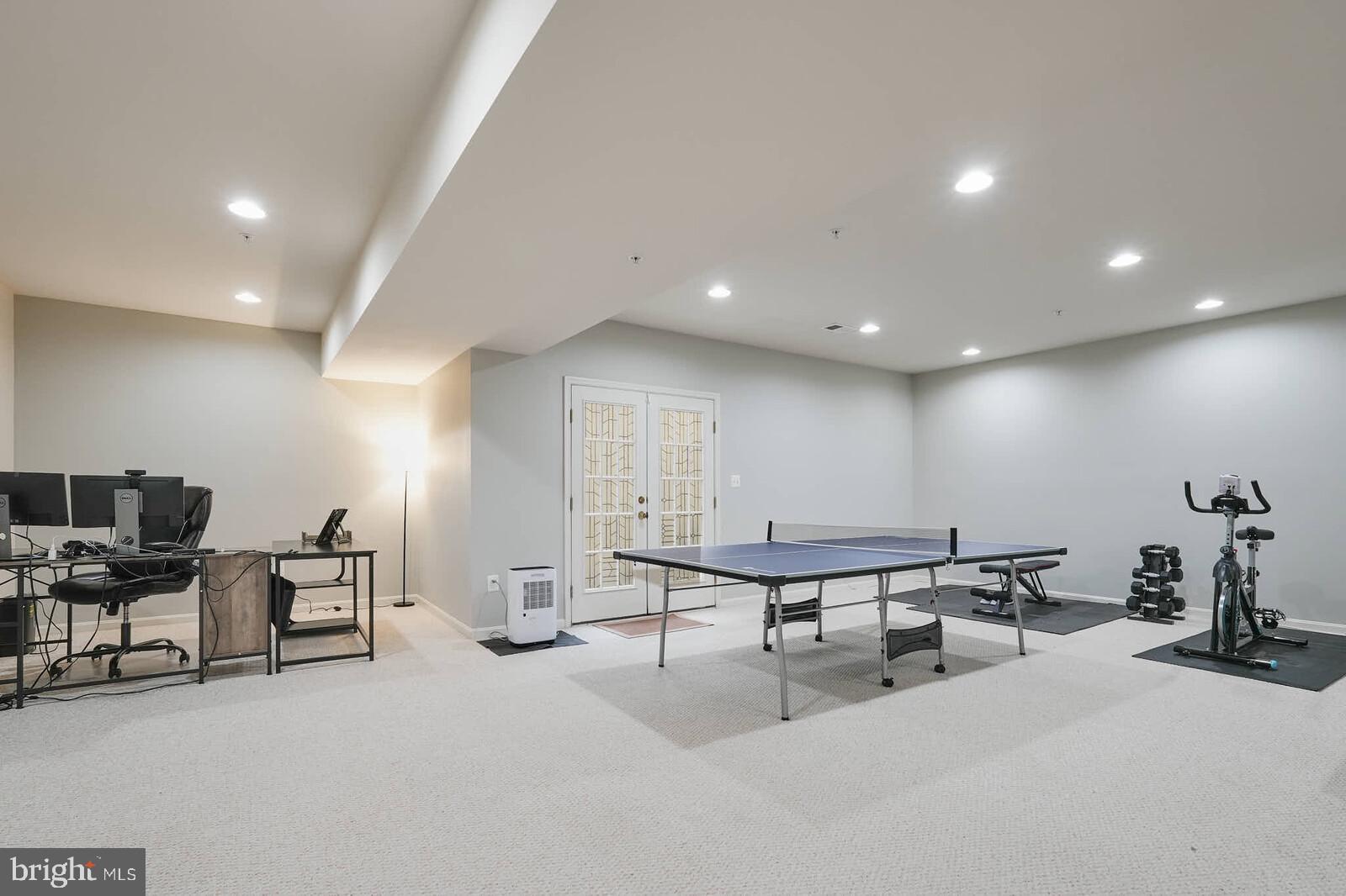 PARKSIDE ESTATES - Residential