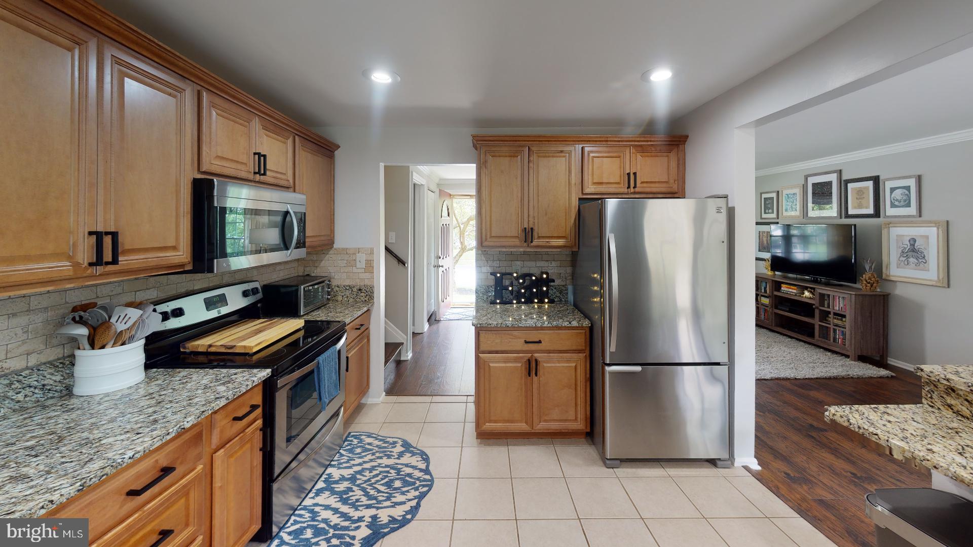 RIDGEFIELD - Residential