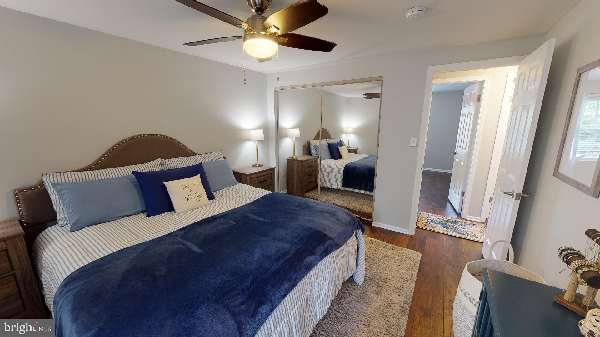 RIDGEFIELD - Residential