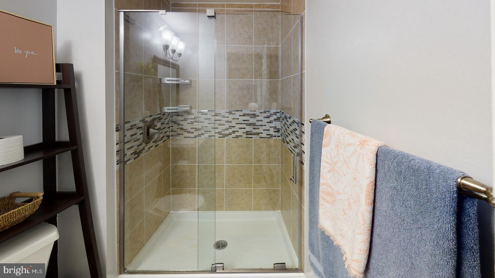 RIDGEFIELD - Residential