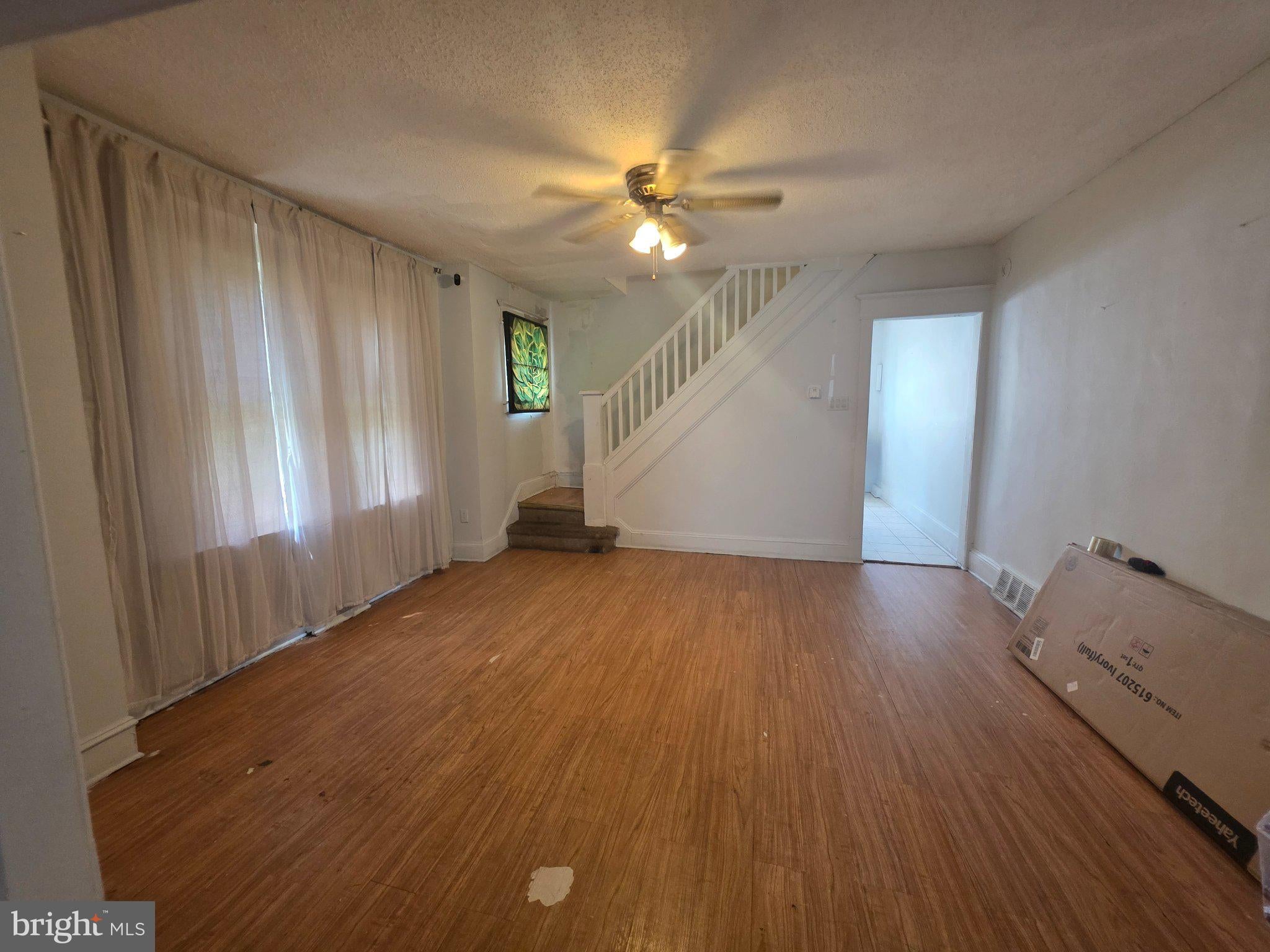 572 EMMETT AVENUE -574