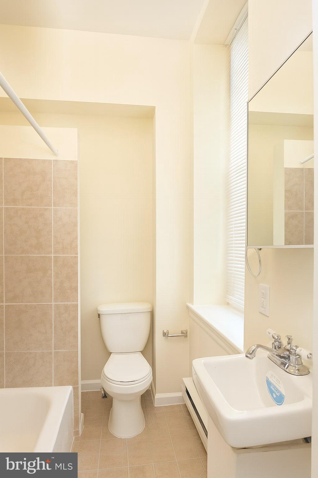 GERMANTOWN - Residential Lease