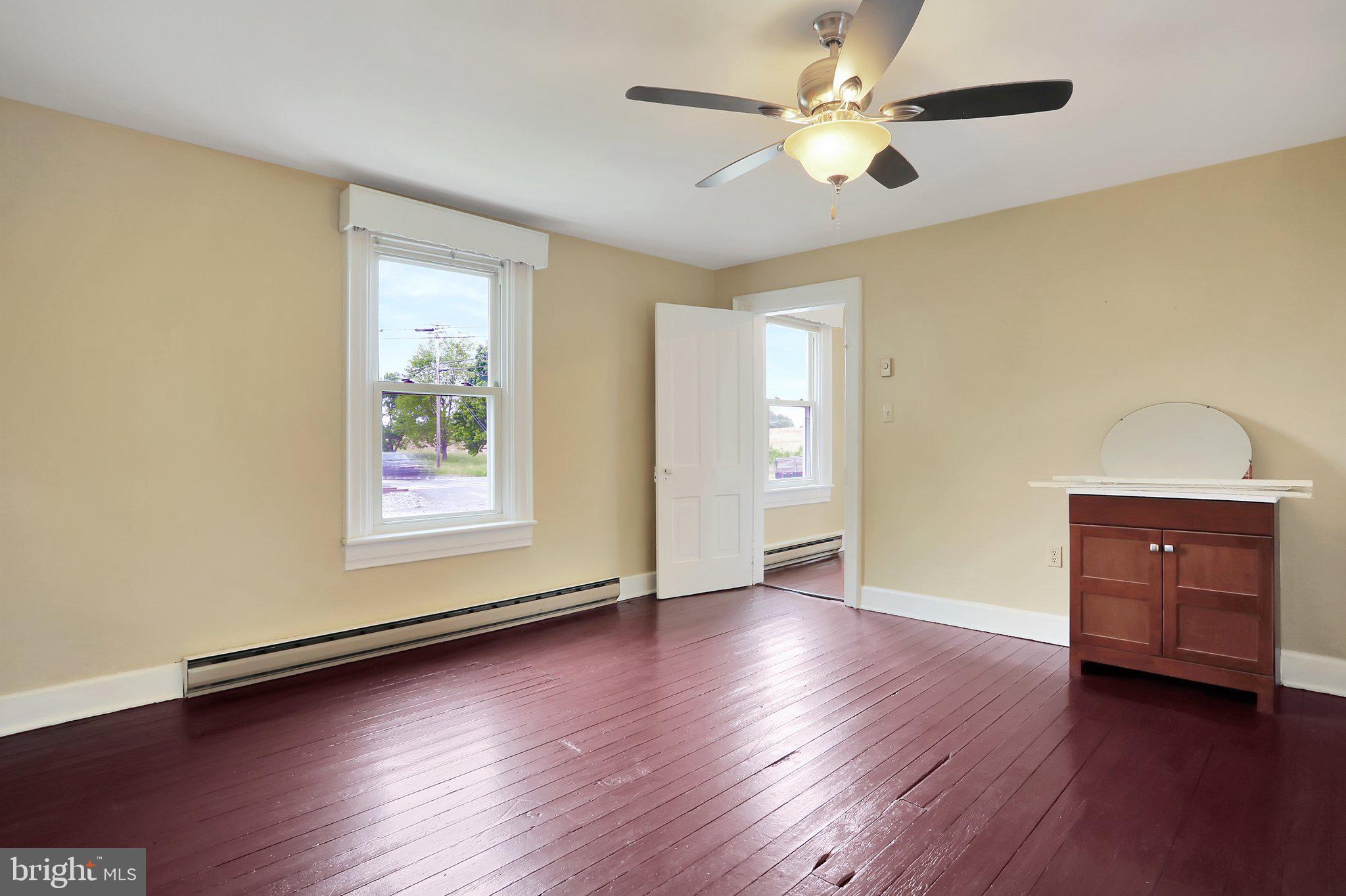 CHARLES TOWN - Residential