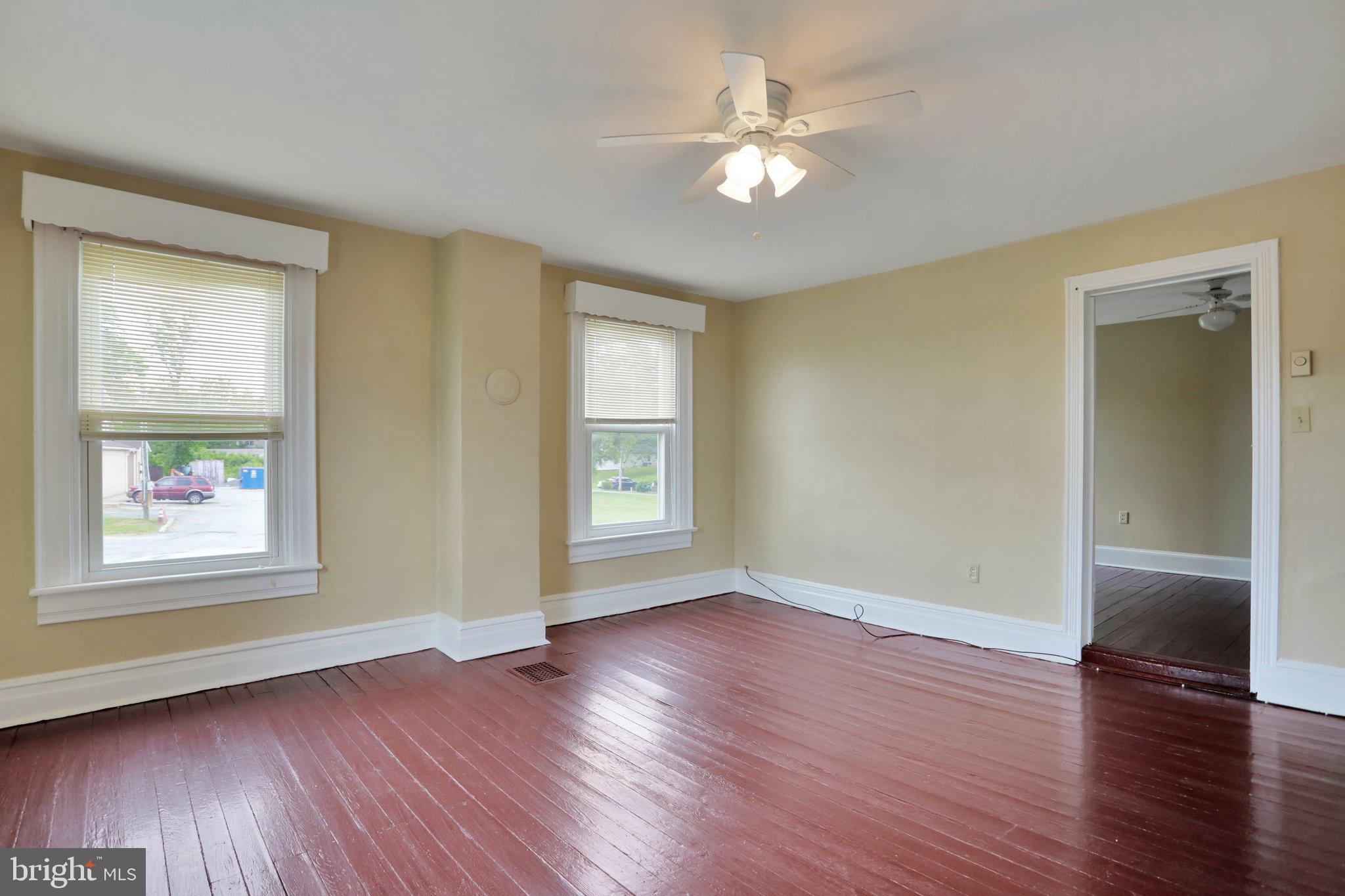 CHARLES TOWN - Residential