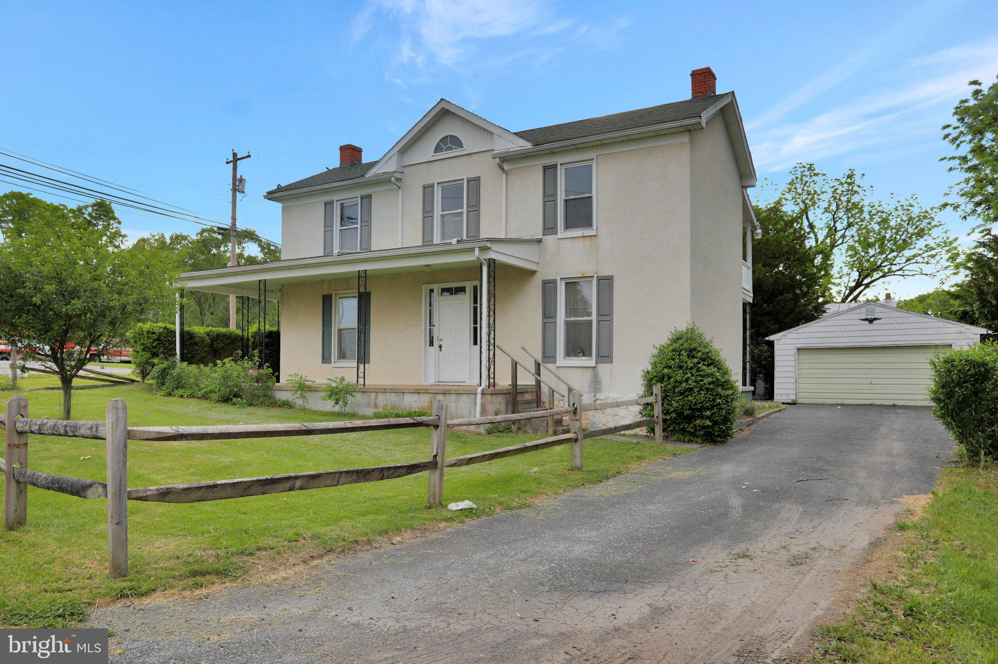 CHARLES TOWN - Residential