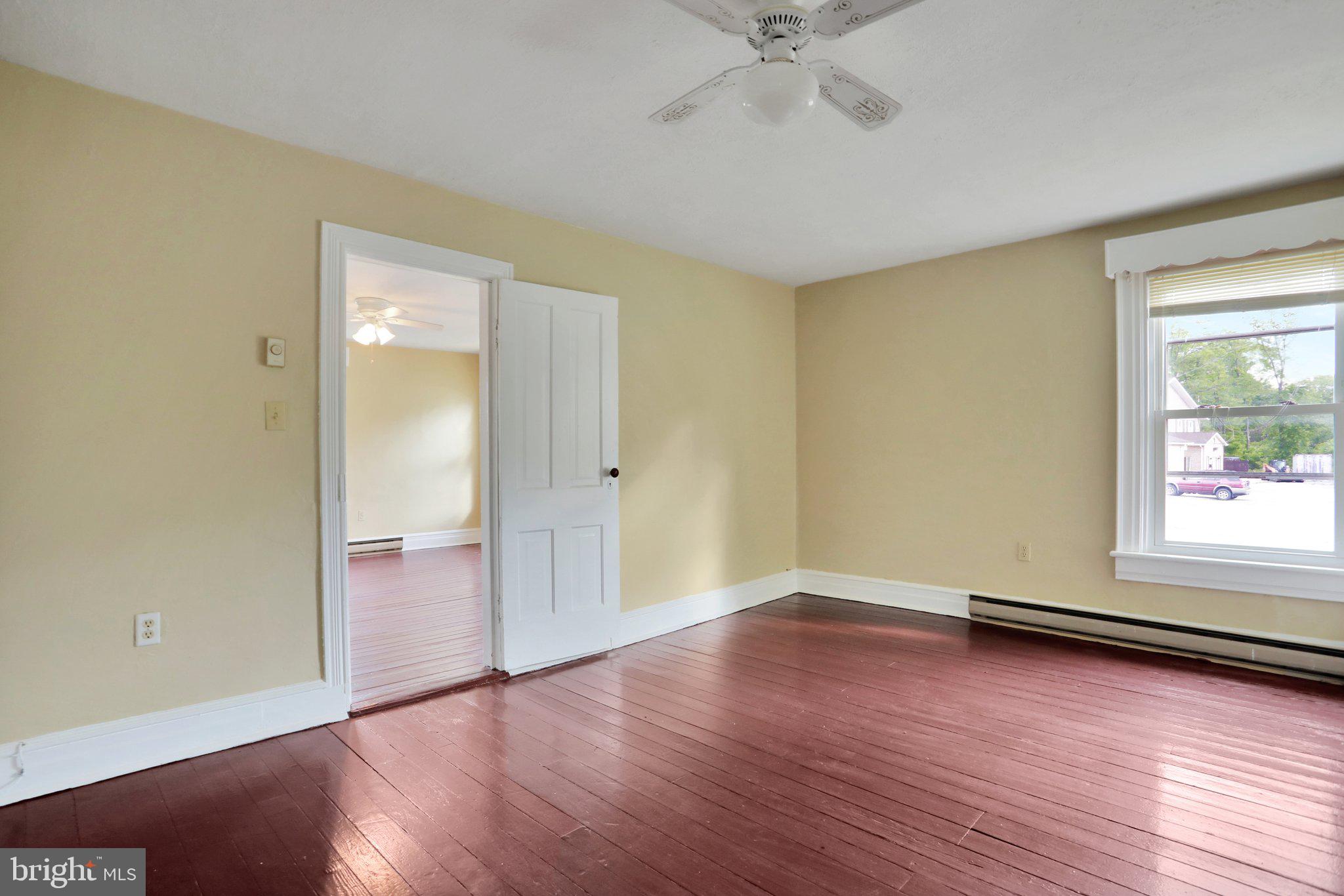 CHARLES TOWN - Residential