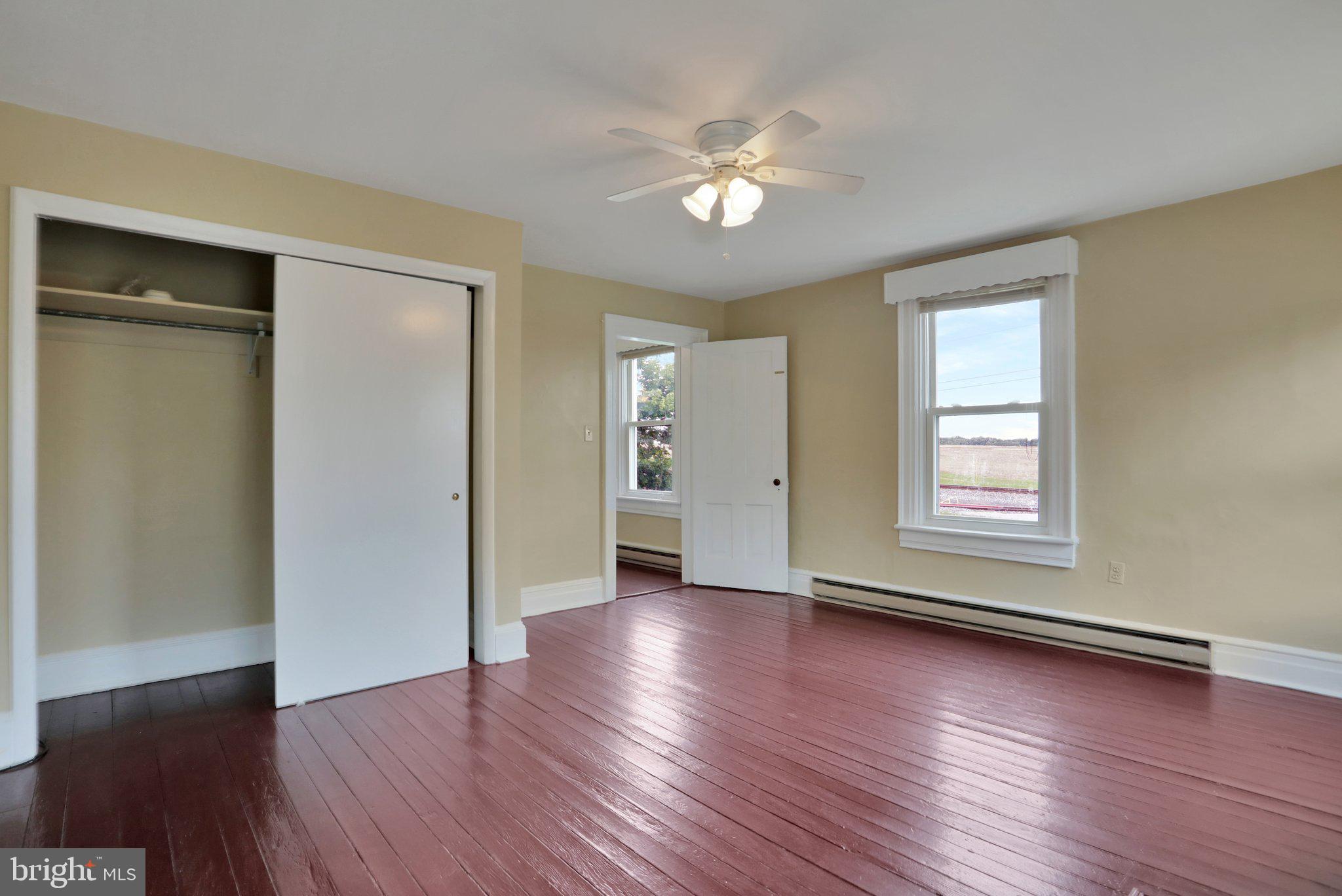 CHARLES TOWN - Residential