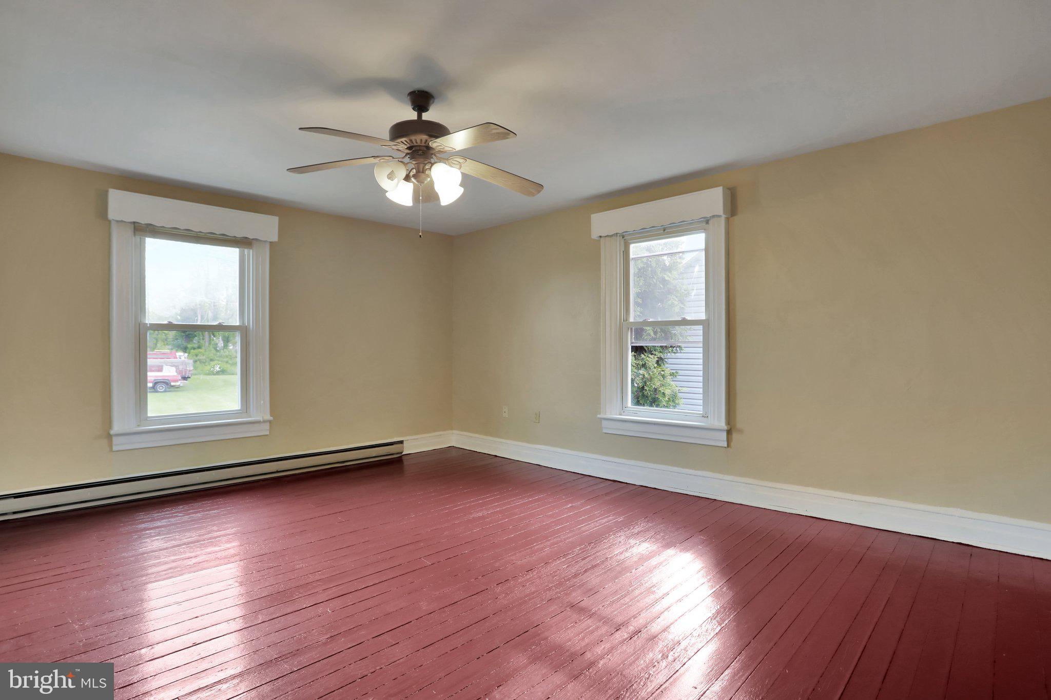 CHARLES TOWN - Residential