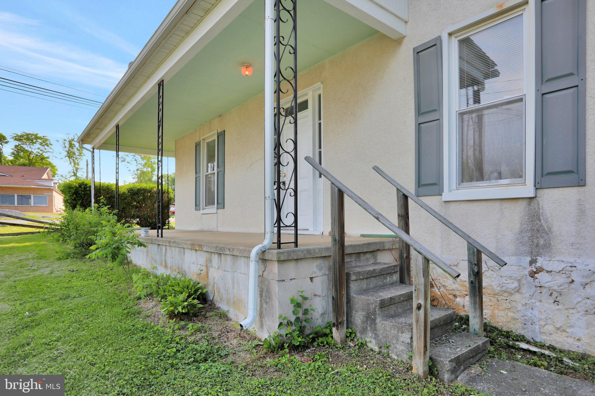 CHARLES TOWN - Residential