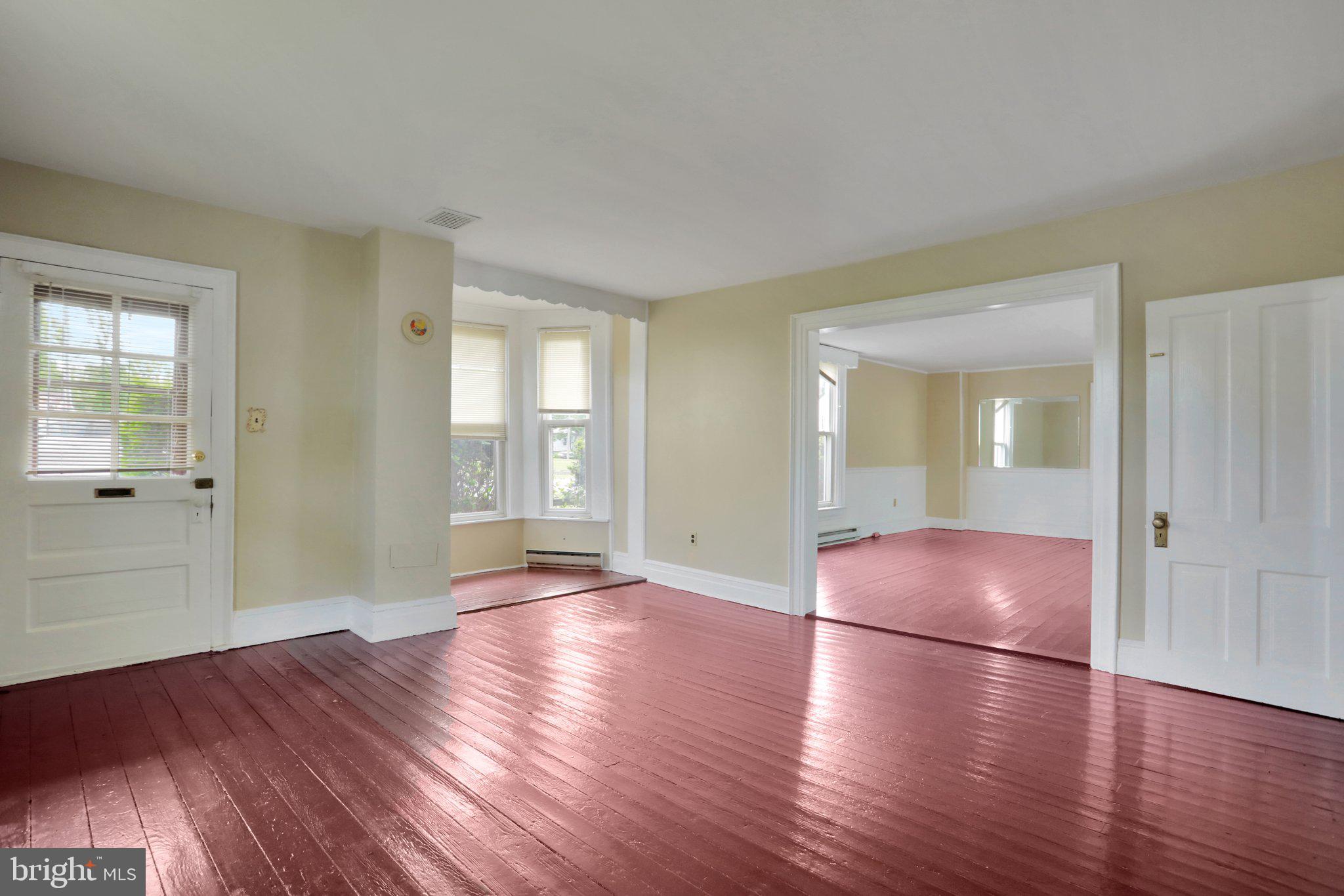 CHARLES TOWN - Residential