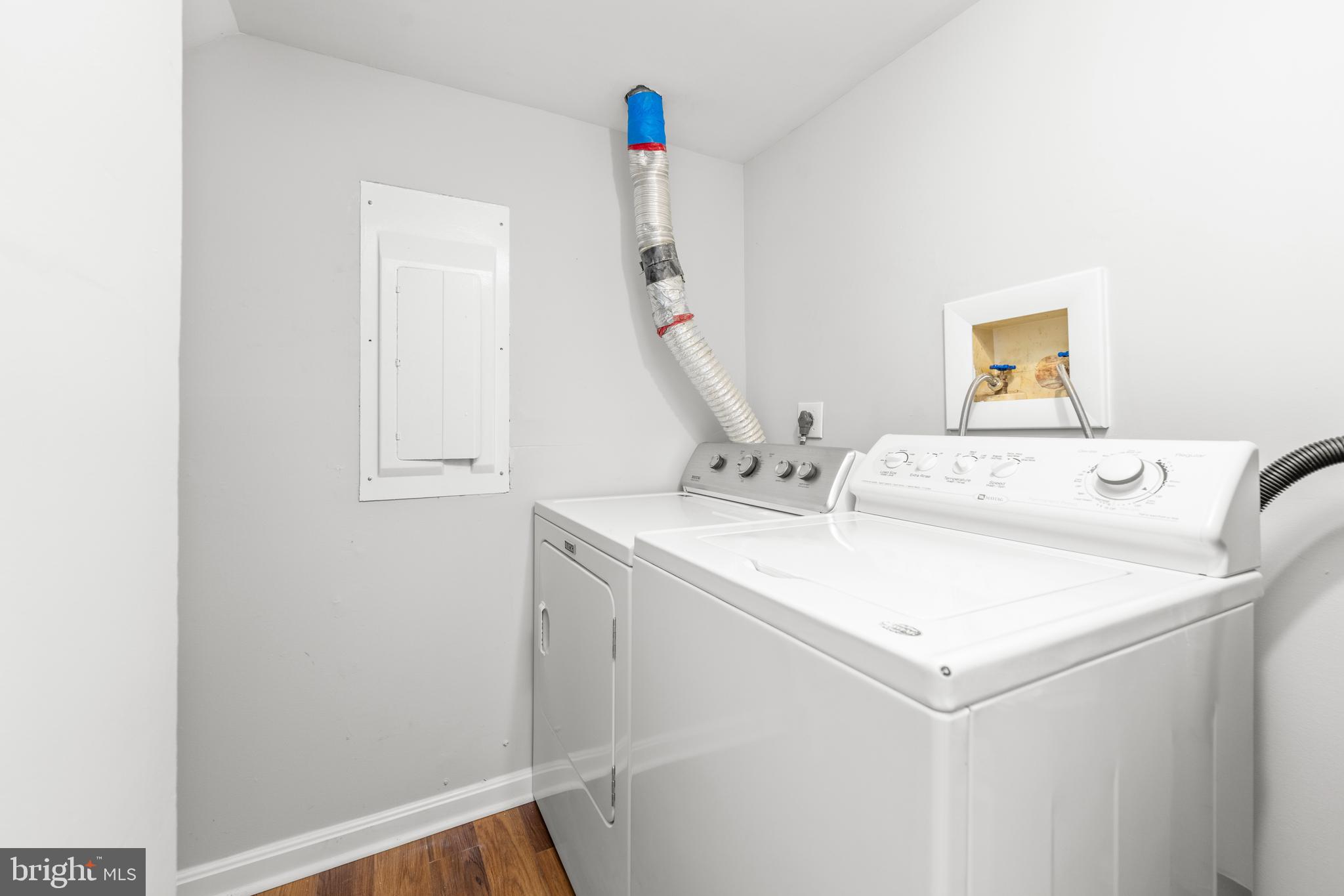 WILLOUGHBY WOODS - Residential