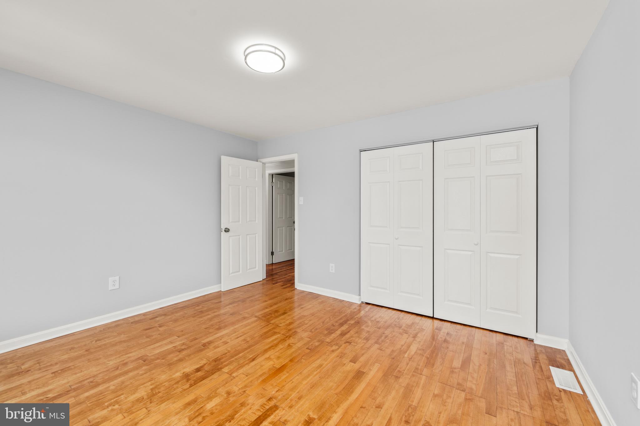 WILLOUGHBY WOODS - Residential