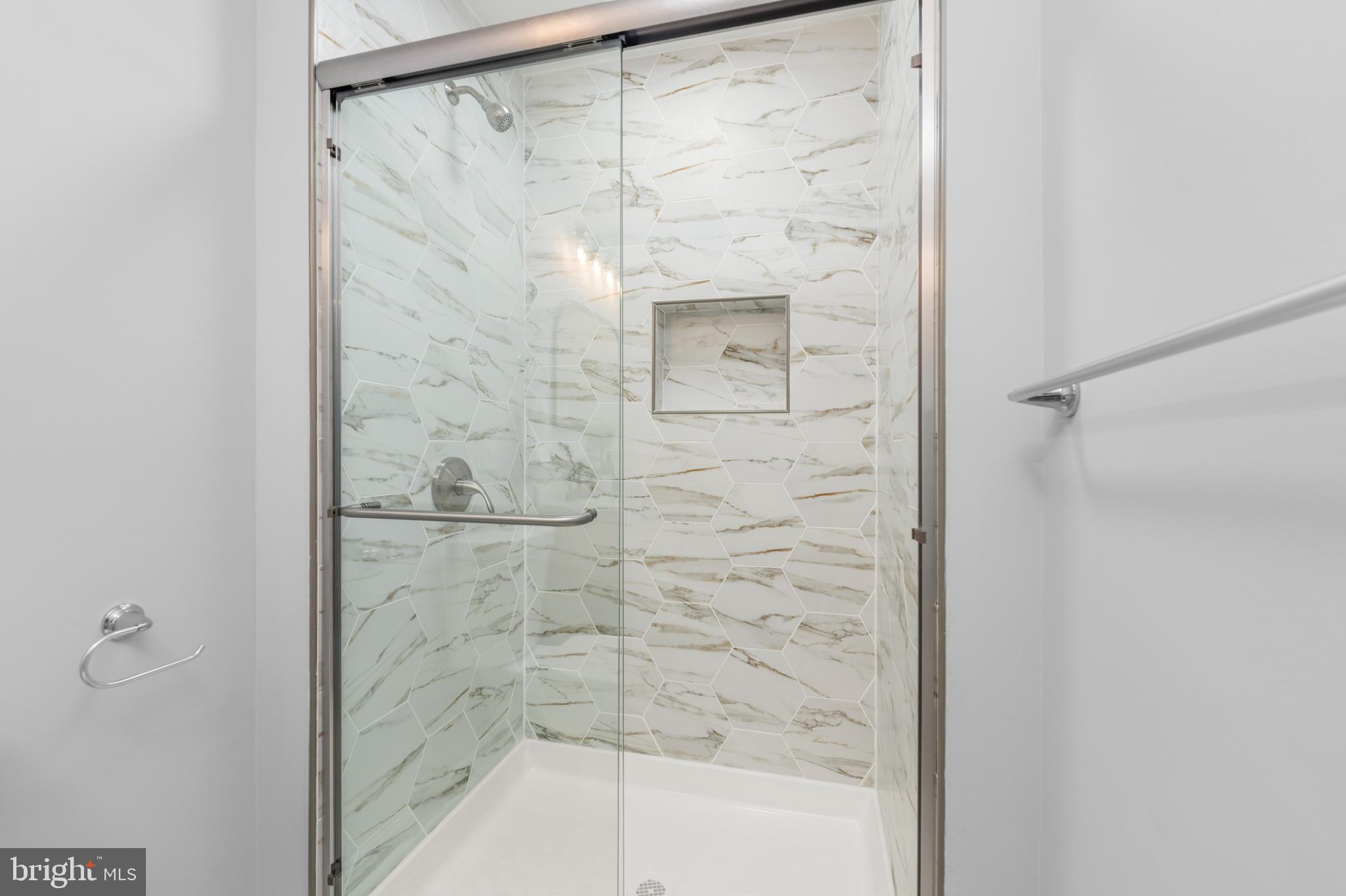 WILLOUGHBY WOODS - Residential