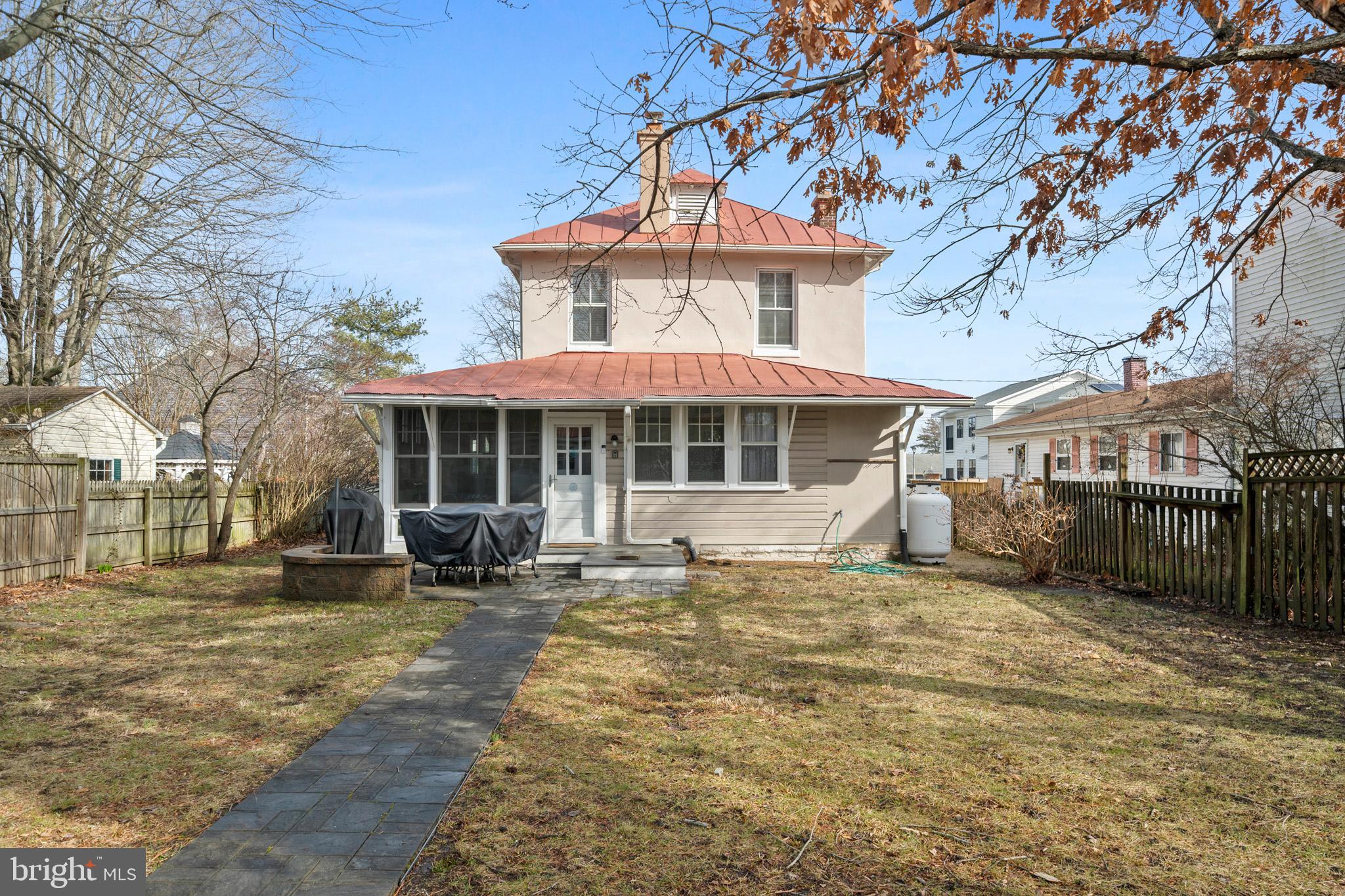 NORTH CHESAPEAKE BEACH - Residential
