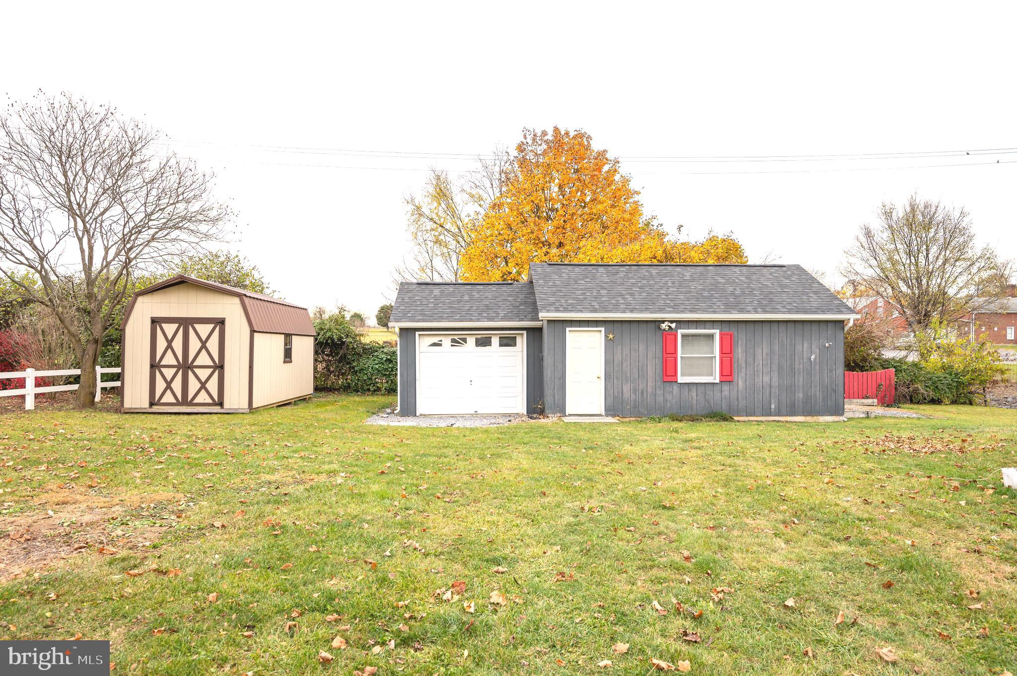 PIKESIDE - Residential