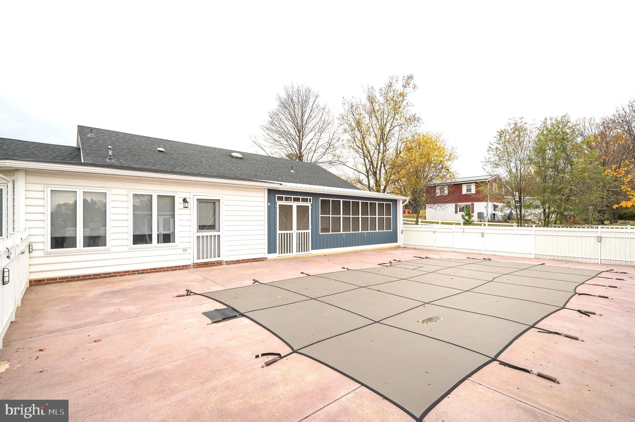 PIKESIDE - Residential