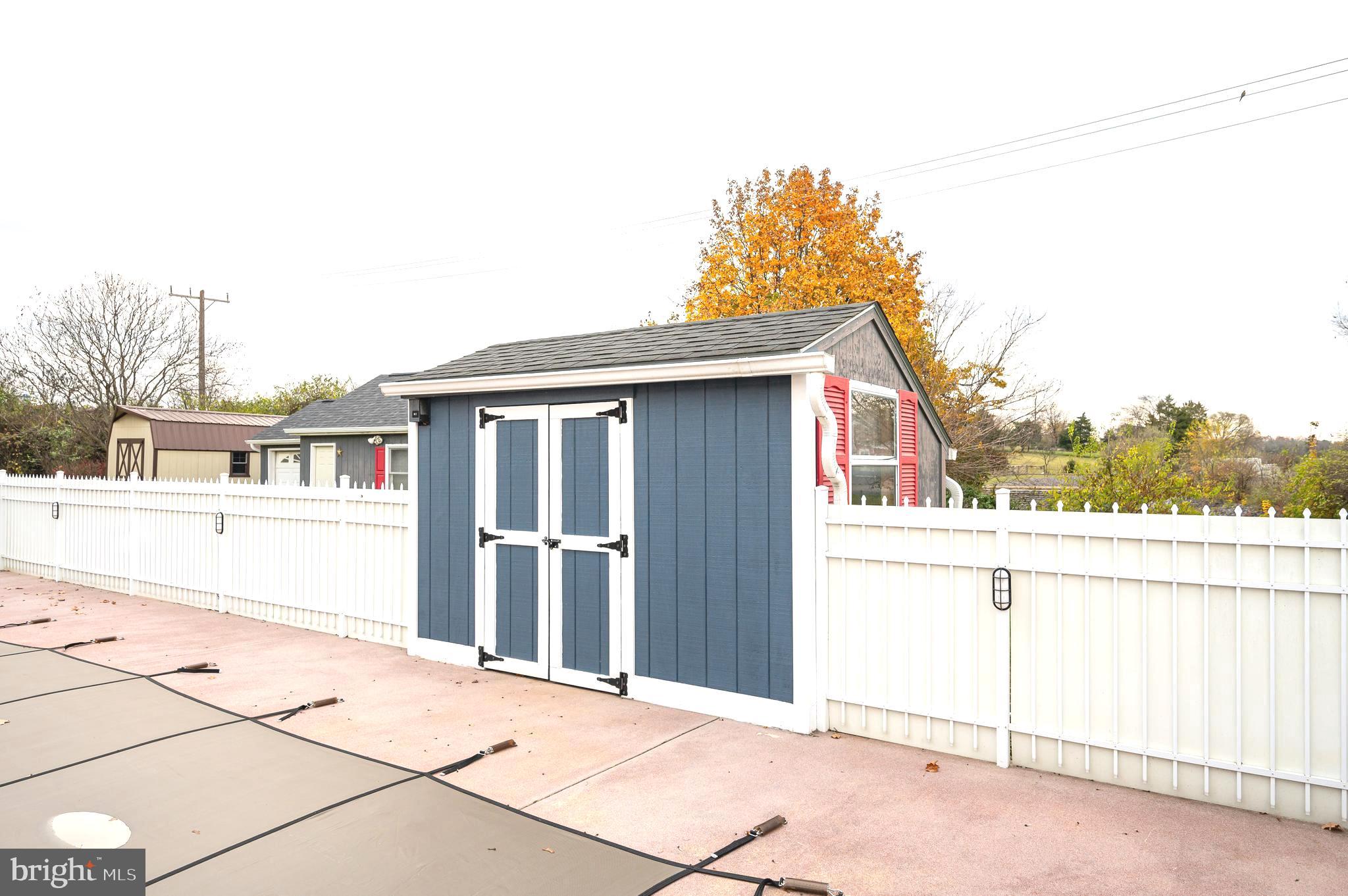 PIKESIDE - Residential