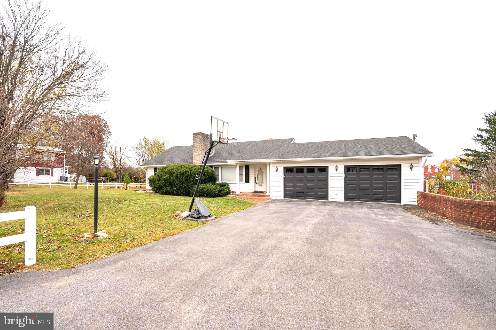 PIKESIDE - Residential