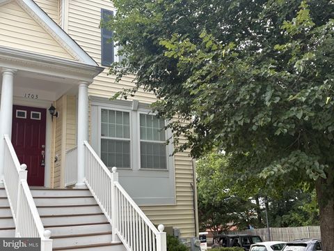 Condo For Sale - 1703 Fallowfield Court<br/> Anne Arundel County, CROFTON, MD 21114