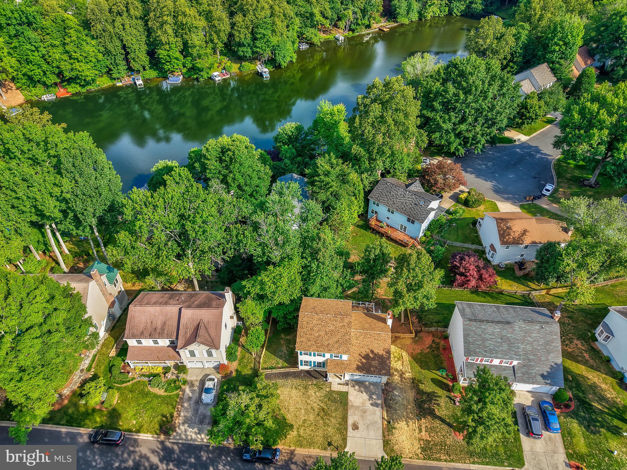 15432 BEACHVIEW DRIVE