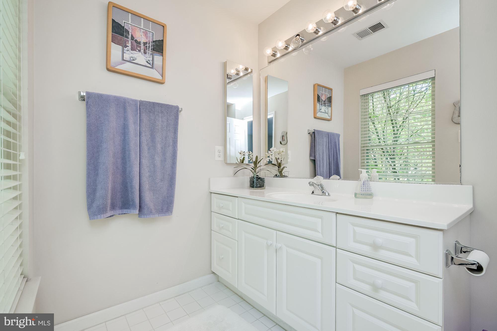 KING FARM WATKINS POND - Residential