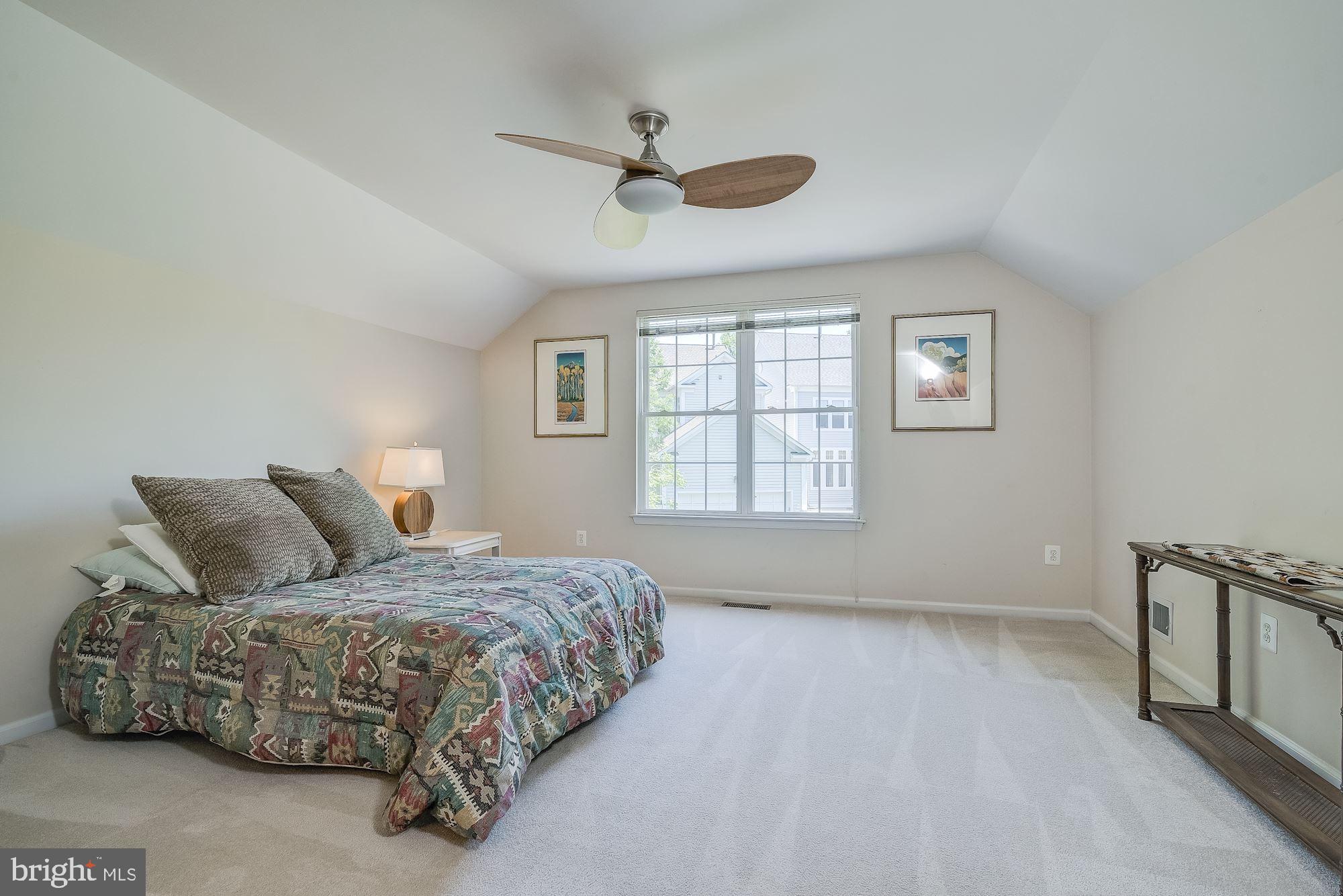 KING FARM WATKINS POND - Residential