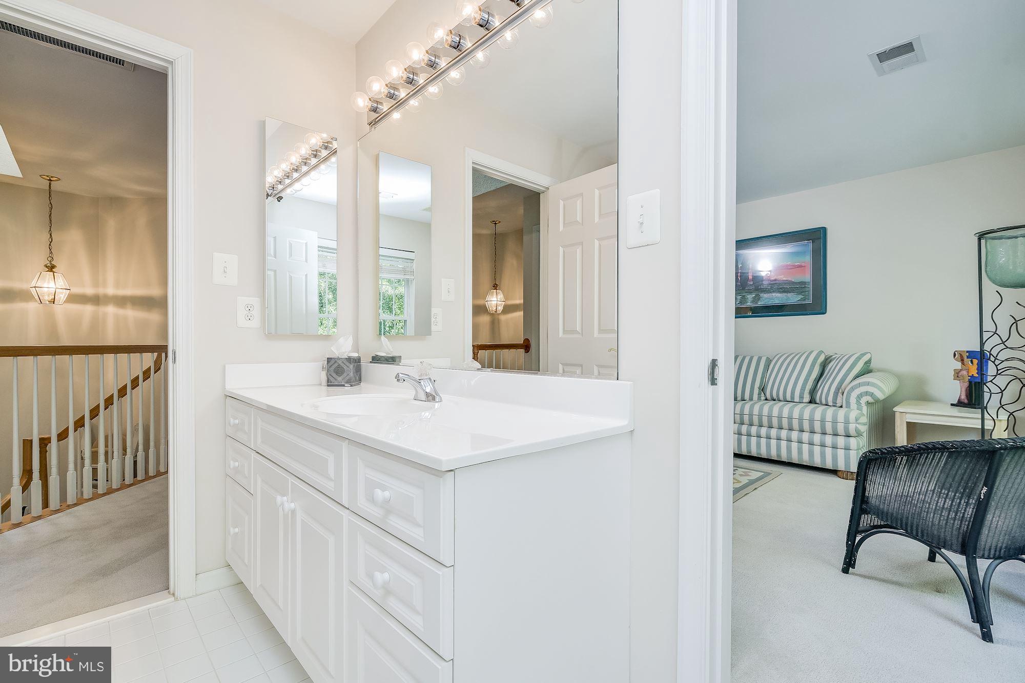 KING FARM WATKINS POND - Residential