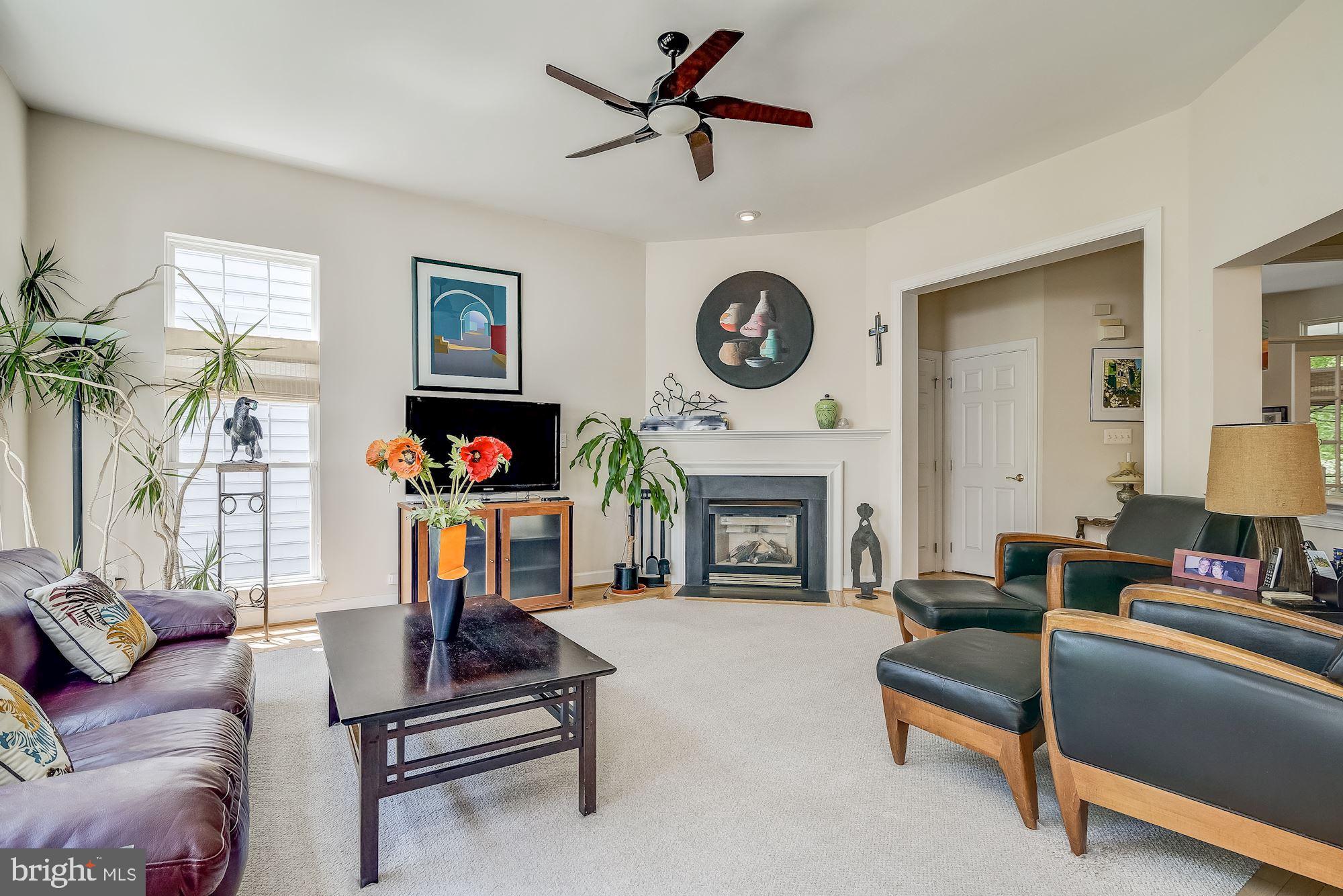 KING FARM WATKINS POND - Residential