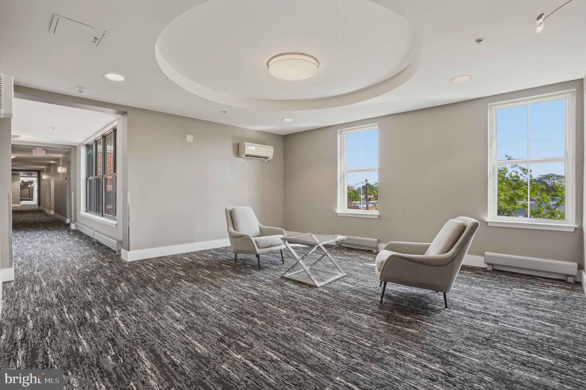 THE HENRY - Residential