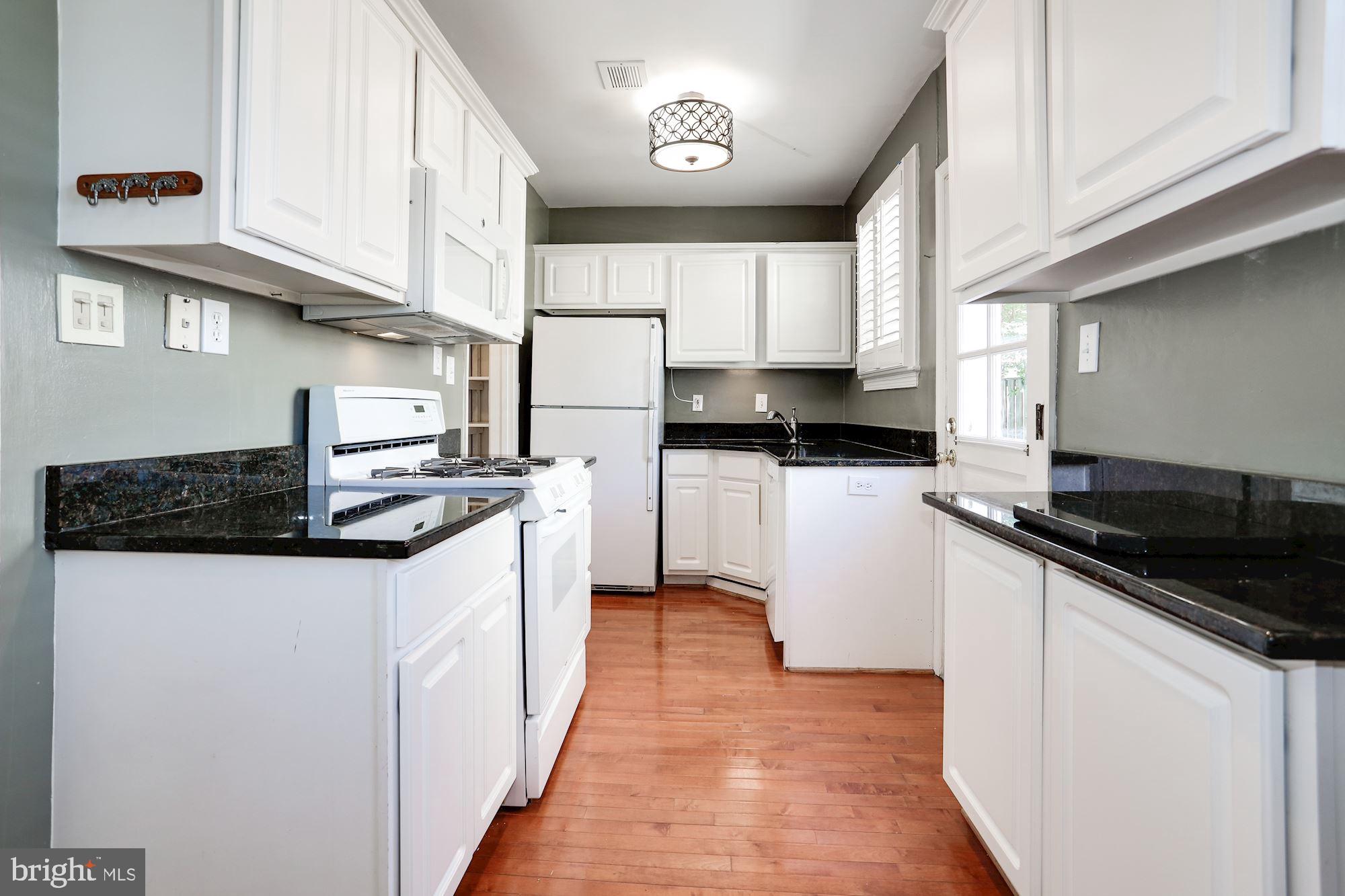 GLENCARLYN - Residential