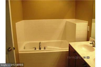 PLEASANT VIEW - Residential Lease