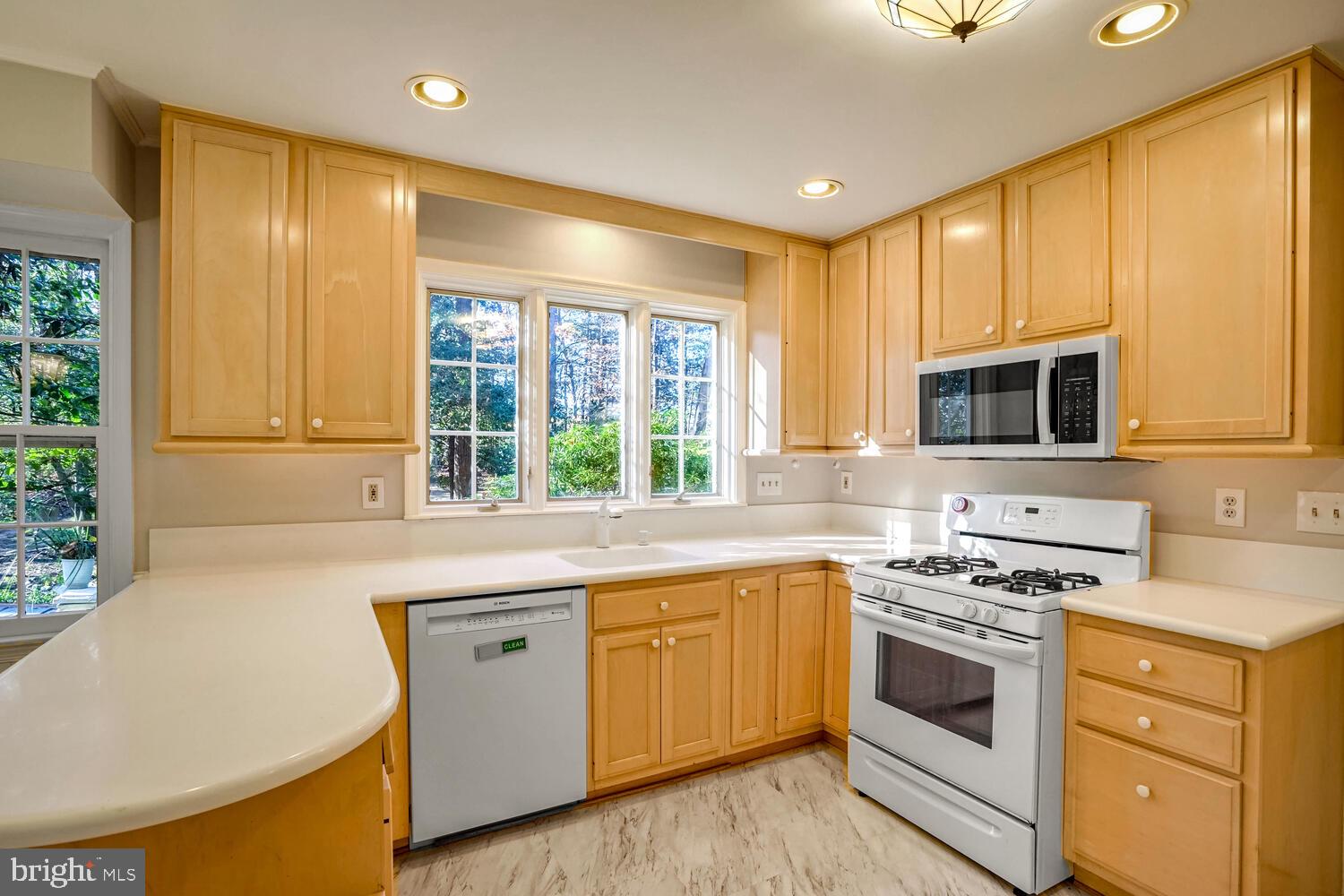 INVERNESS FOREST - Residential